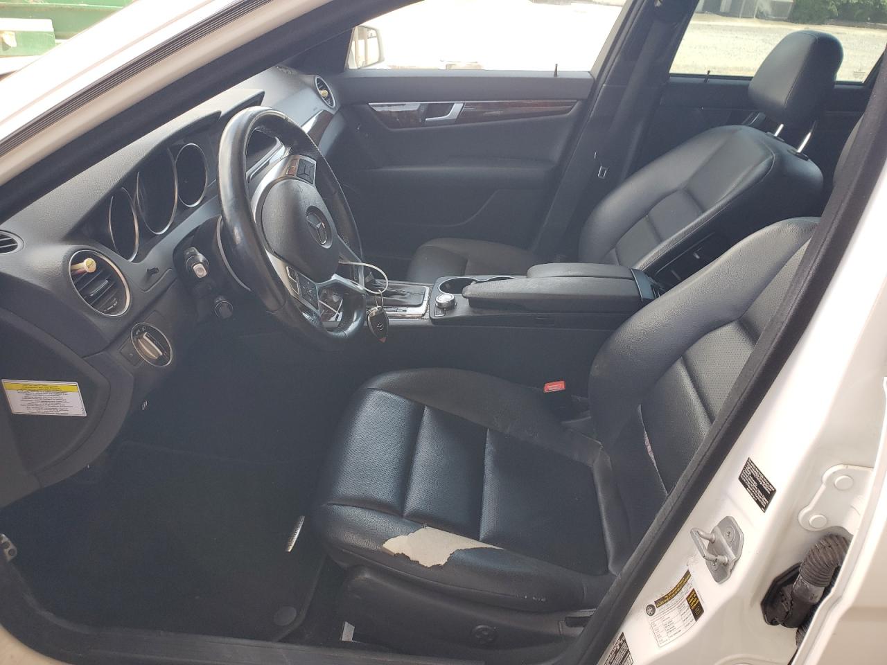 2014 Mercedes-benz C 250 White vin: WDDGF4HB2ER309293 Damage: Left Front Seat Cushion, Torn, 9 To 10 Inches