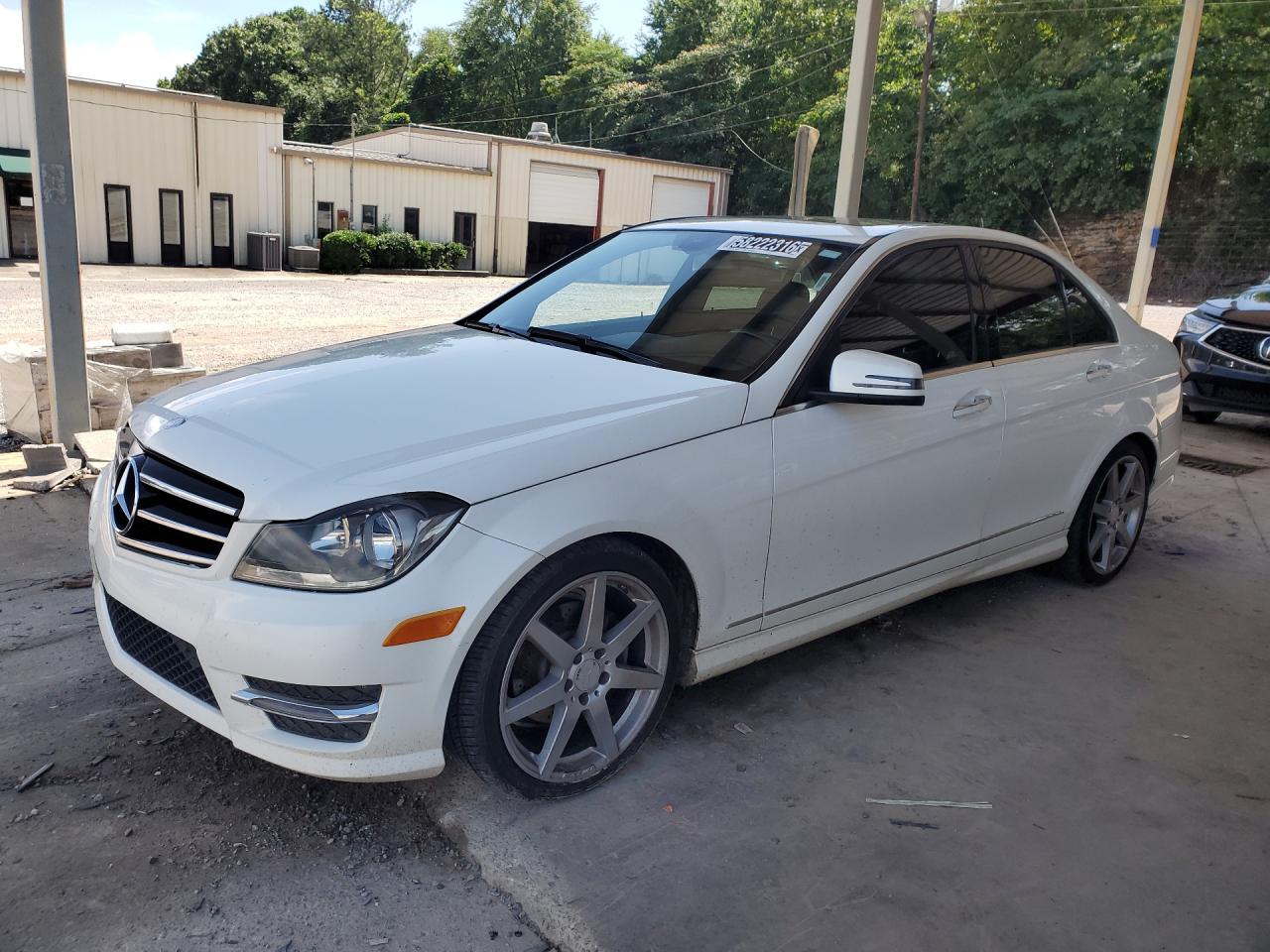2014 Mercedes-benz C 250 White vin: WDDGF4HB2ER309293 Damage: Left Front Fender, Dent(S) W/ Paint Dmg, 2 To 3 Inches