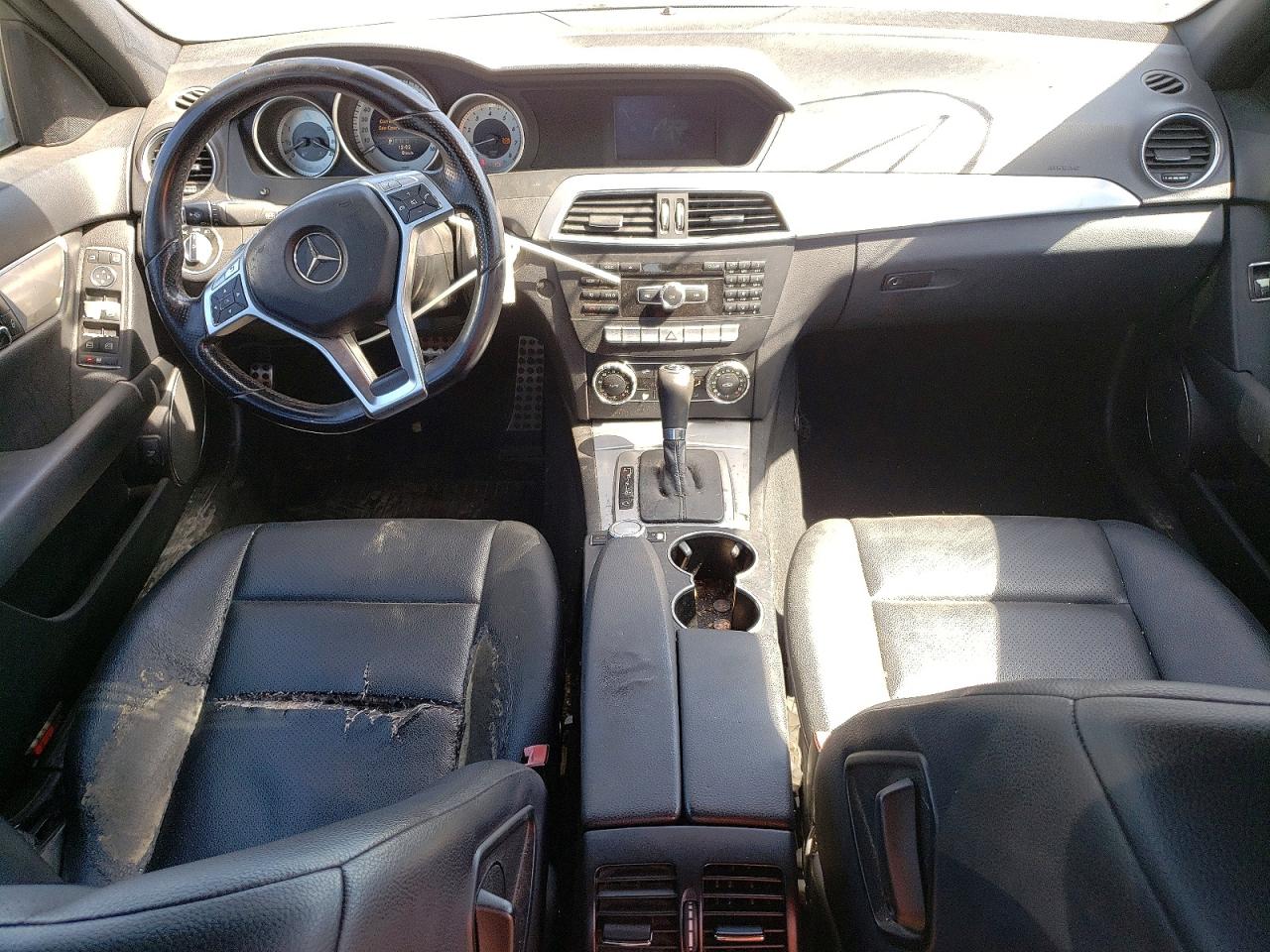 2014 Mercedes-benz C 250 White vin: WDDGF4HB2ER310671