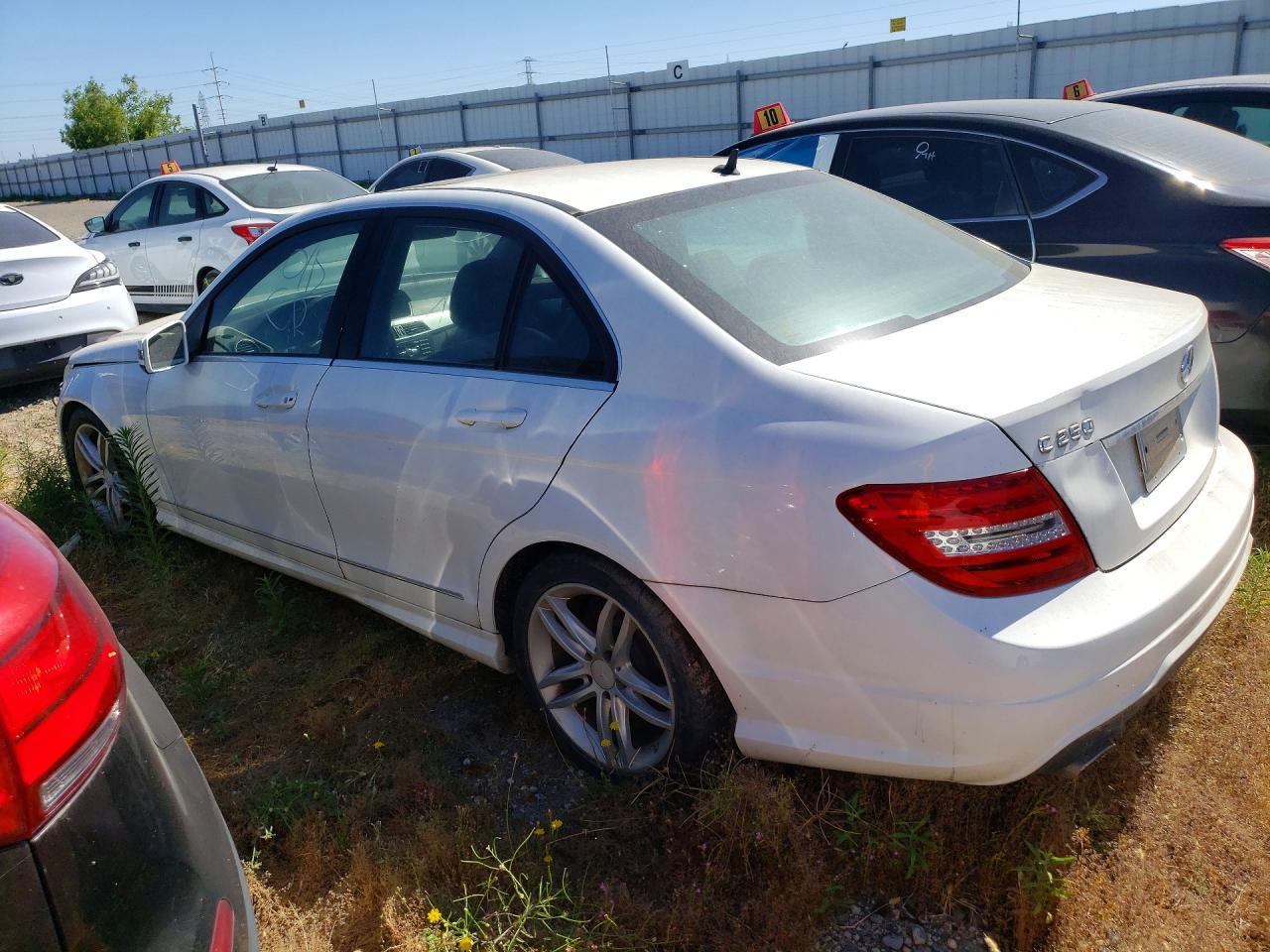 2014 Mercedes-benz C 250 White vin: WDDGF4HB2ER310671