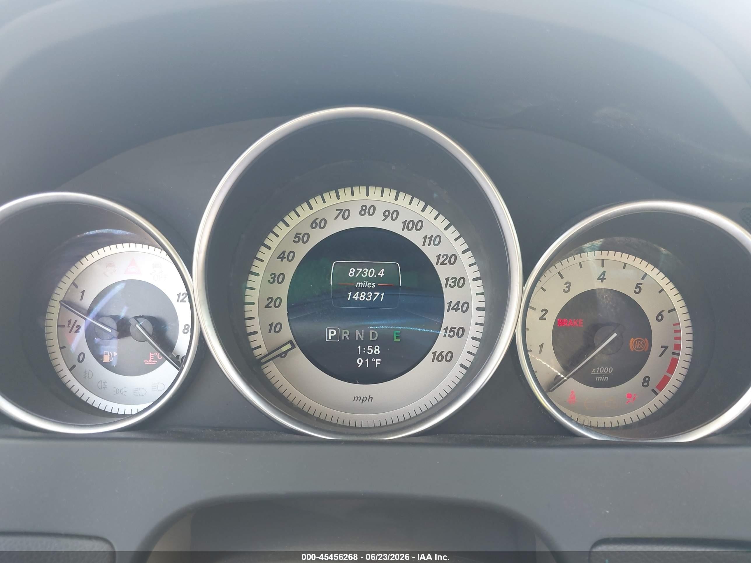 2014 Mercedes-benz C 250 Sport White vin: WDDGF4HB2ER317636