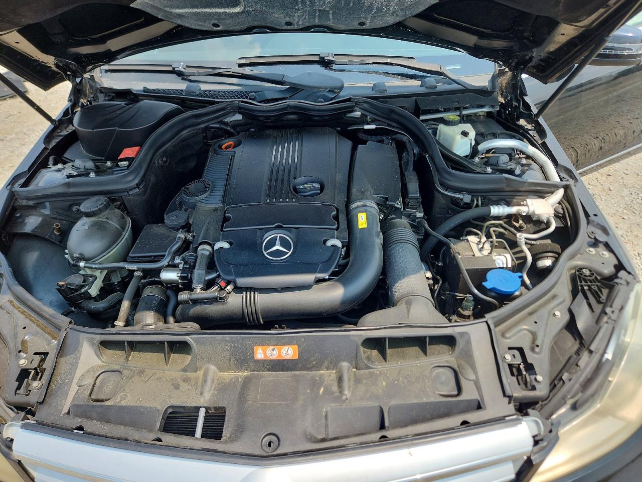 2012 Mercedes-benz C 250 Black vin: WDDGF4HB3CA609467
