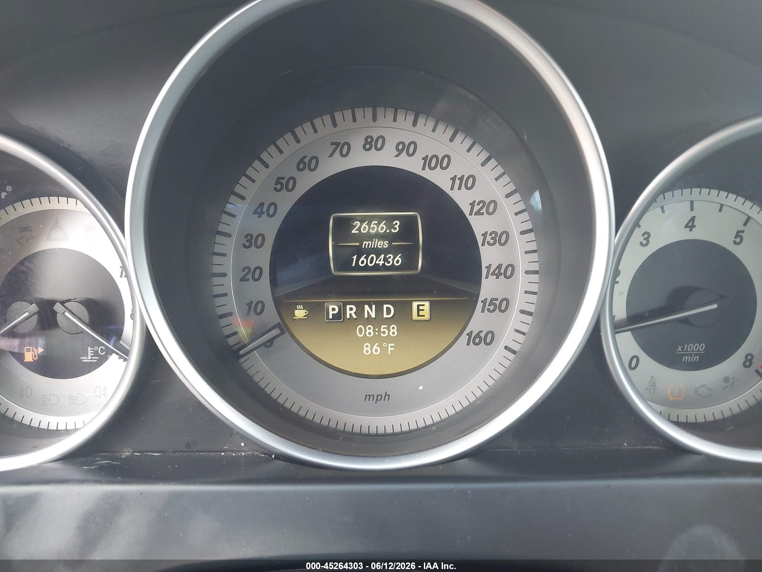 2012 Mercedes-benz C 250 Sport White vin: WDDGF4HB3CA701291