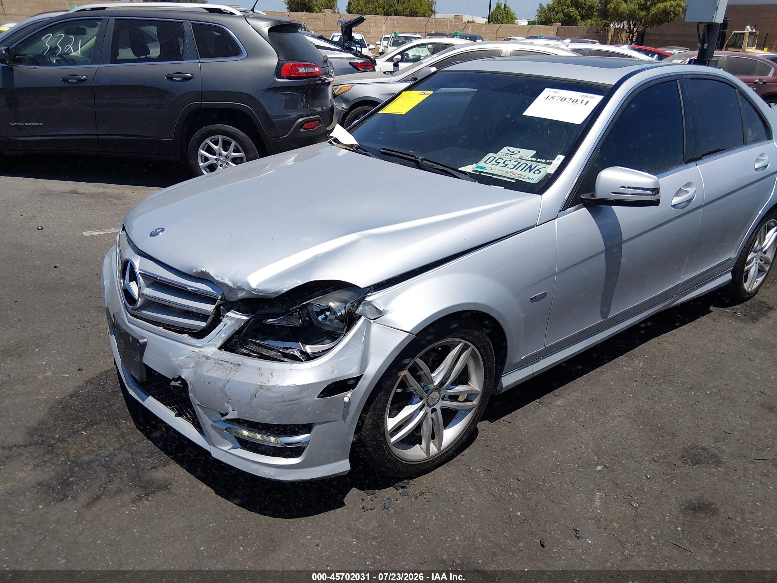 2012 Mercedes-benz C 250 Luxury/sport Silver vin: WDDGF4HB3CR219454