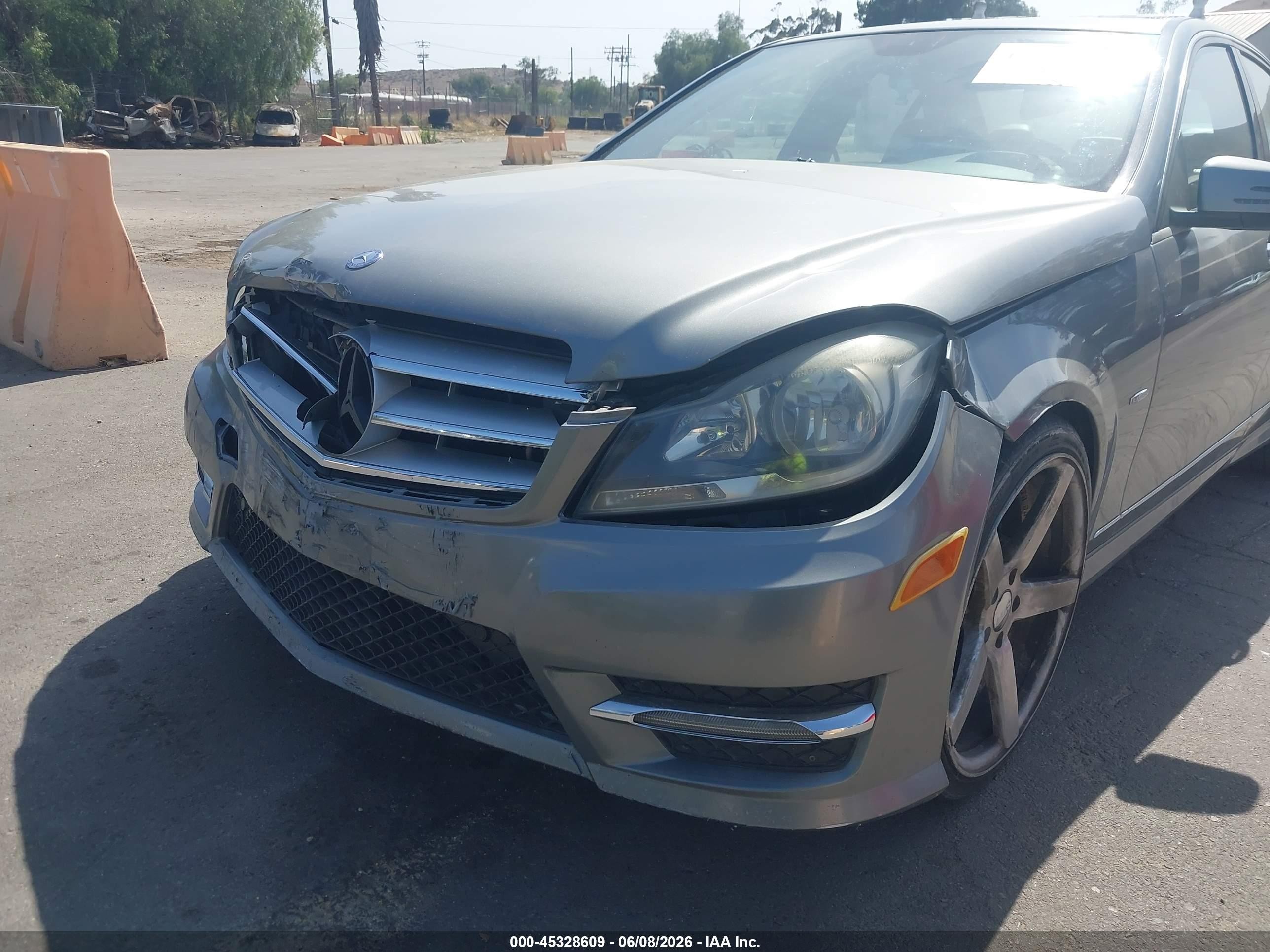 2012 Mercedes-benz C 250 Sport Gray vin: WDDGF4HB3CR219857