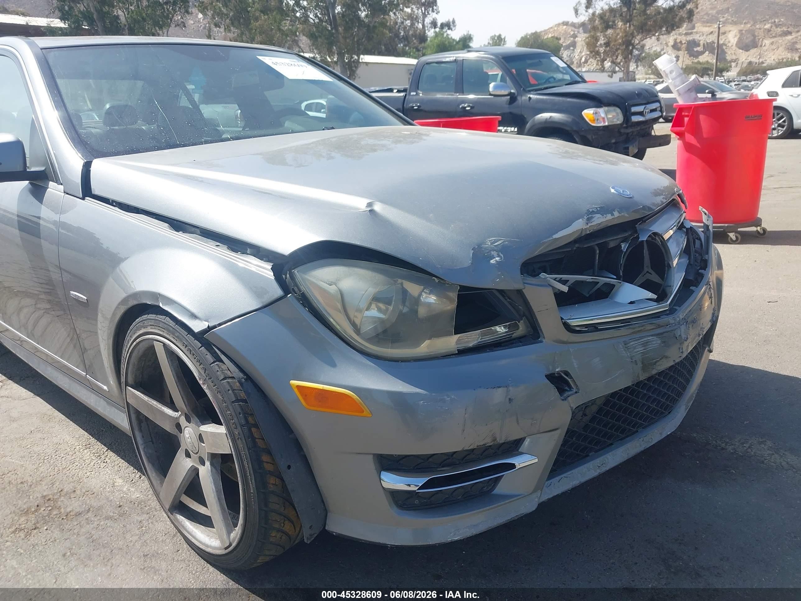 2012 Mercedes-benz C 250 Sport Gray vin: WDDGF4HB3CR219857