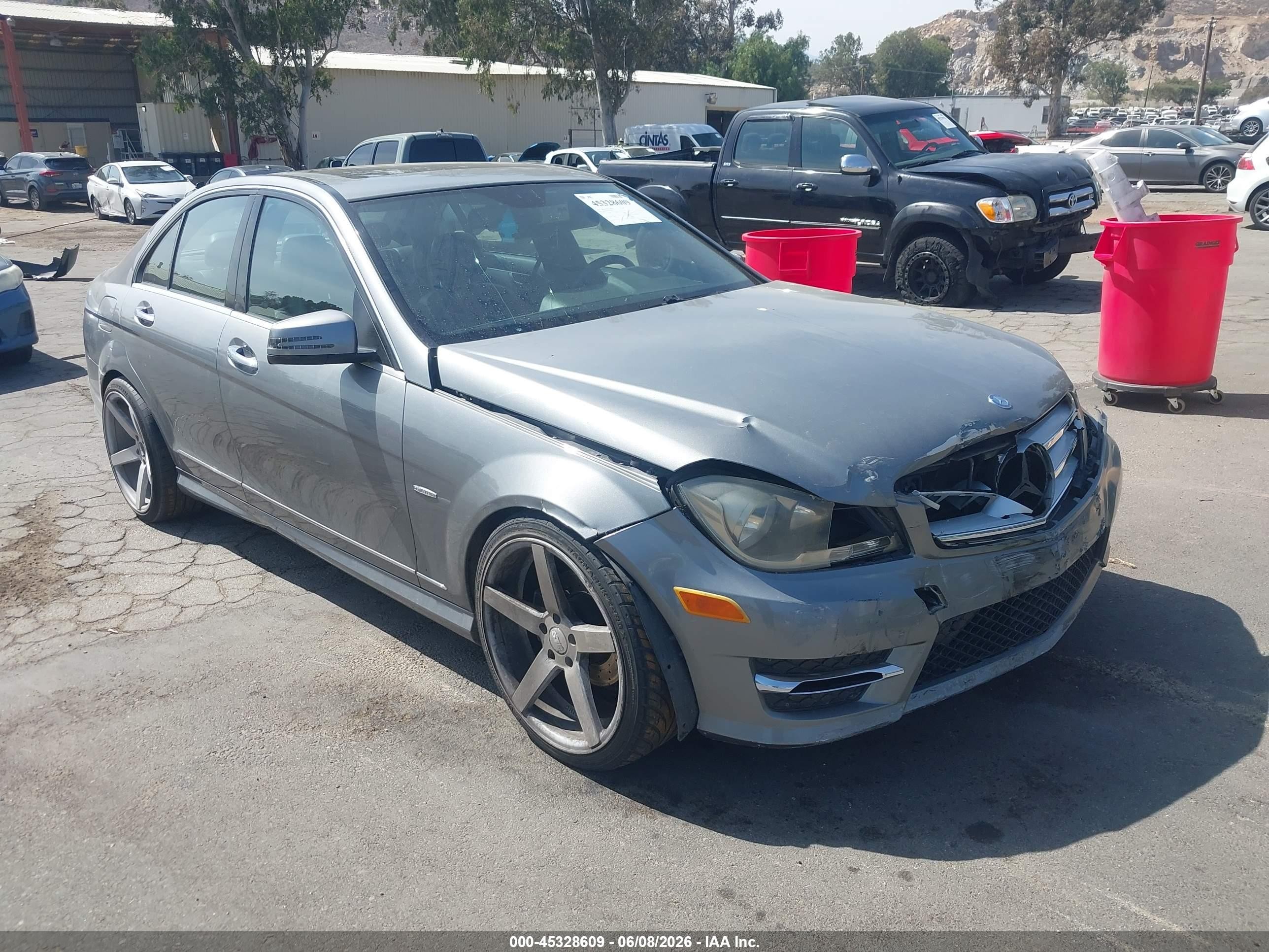 2012 Mercedes-benz C 250 Sport Gray vin: WDDGF4HB3CR219857