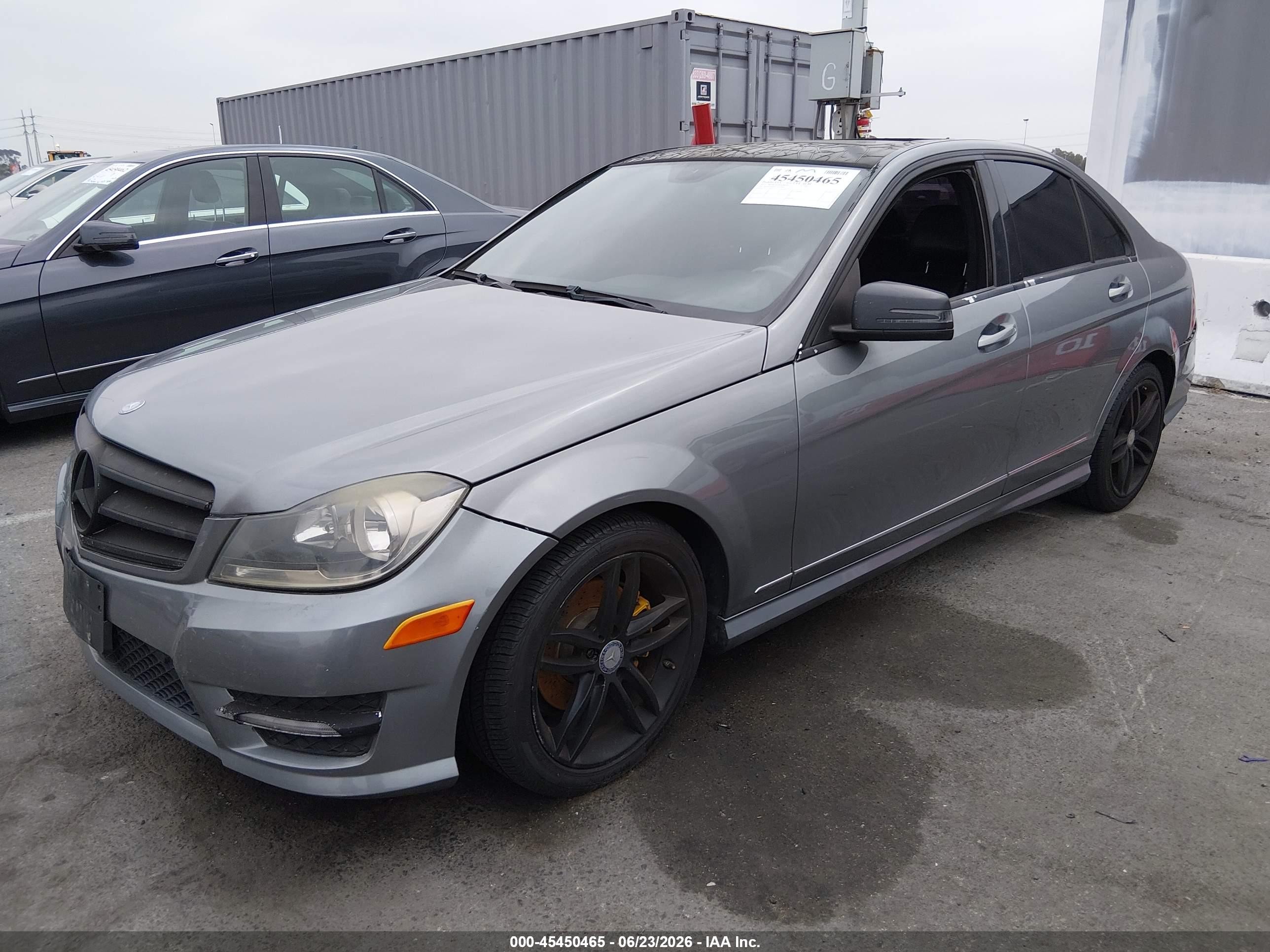 2012 Mercedes-benz C 250 Sport Gray vin: WDDGF4HB3CR220099