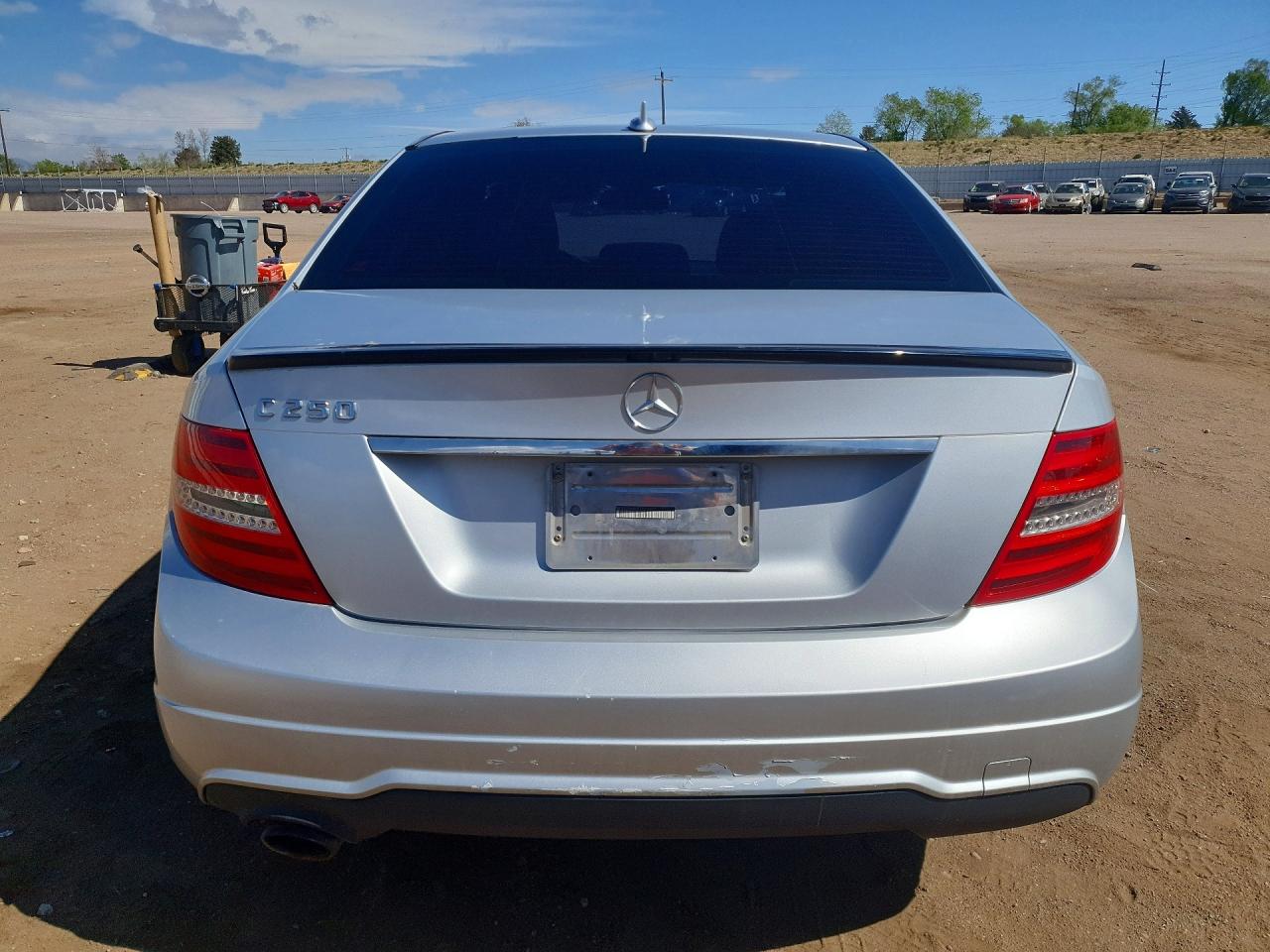 2012 Mercedes-benz C 250 Silver vin: WDDGF4HB3CR227425