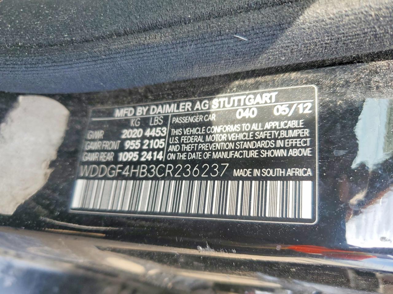 2012 Mercedes-benz C 250 Черный vin: WDDGF4HB3CR236237