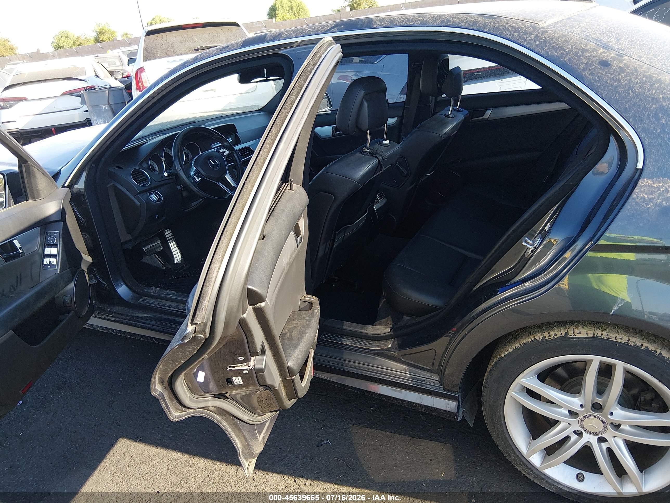 2013 Mercedes-benz C 250 Sport Gray vin: WDDGF4HB3DA789972