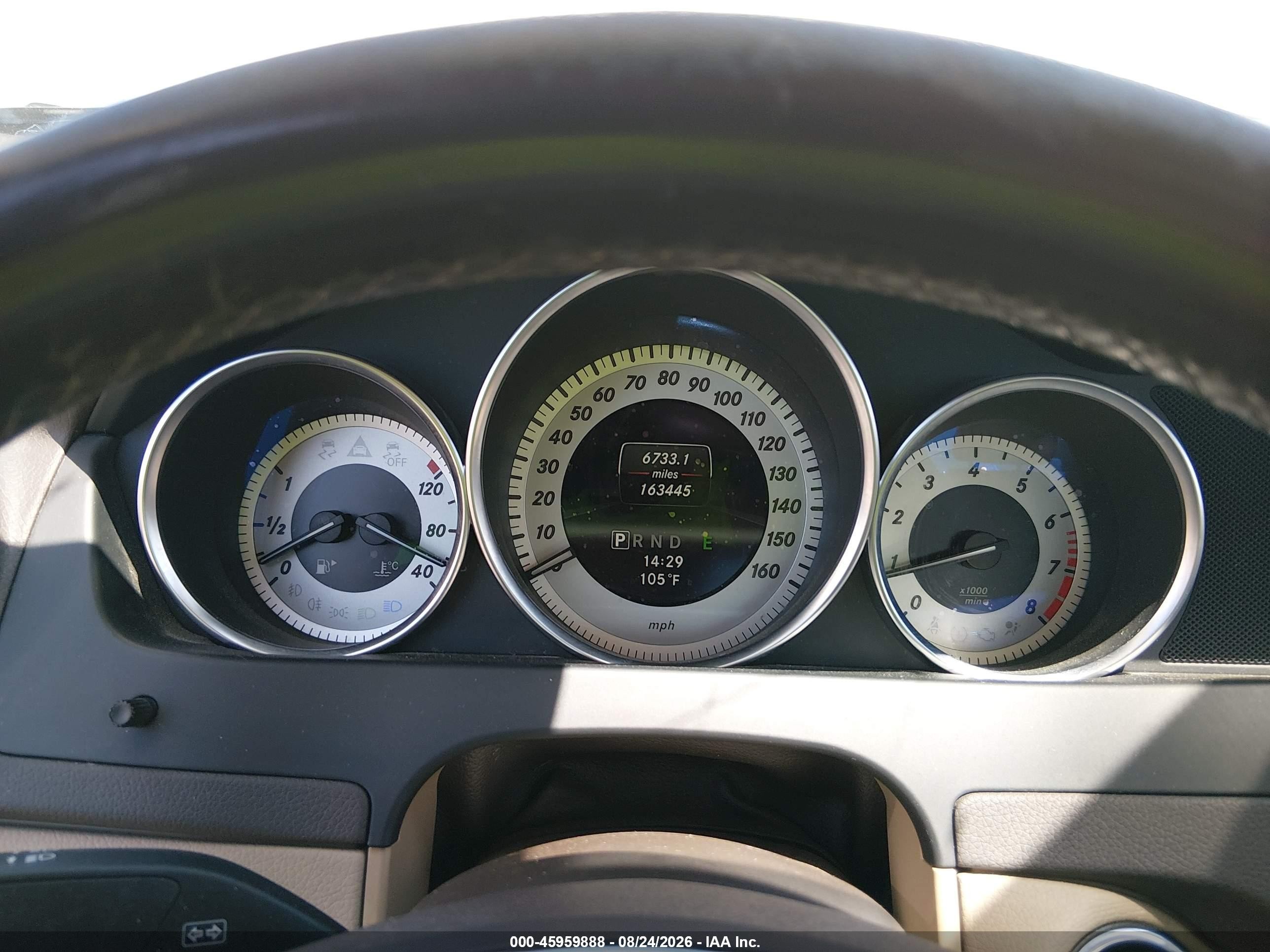 2013 Mercedes-benz C 250 Sport Белый vin: WDDGF4HB3DA790605