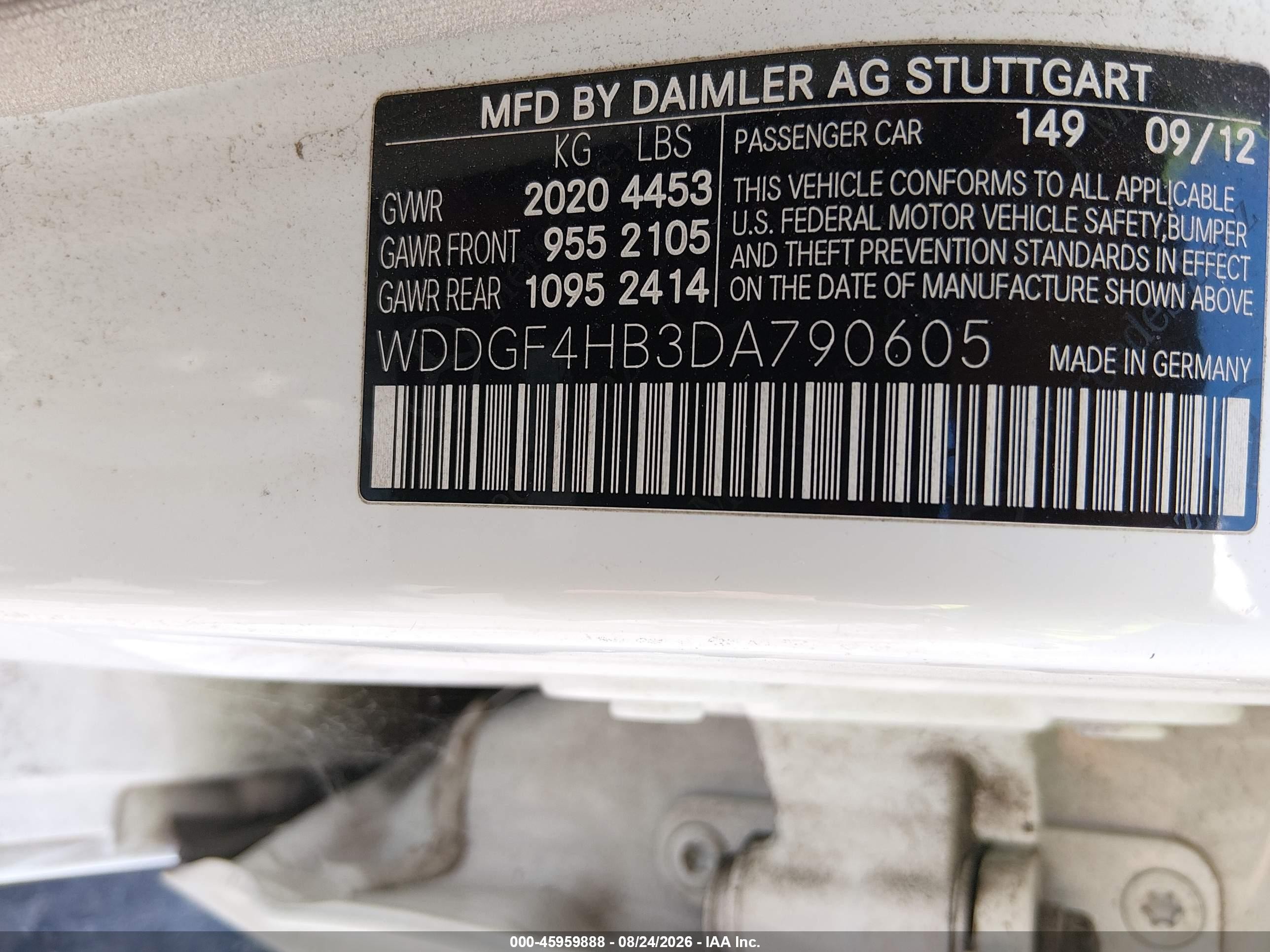 2013 Mercedes-benz C 250 Sport Белый vin: WDDGF4HB3DA790605