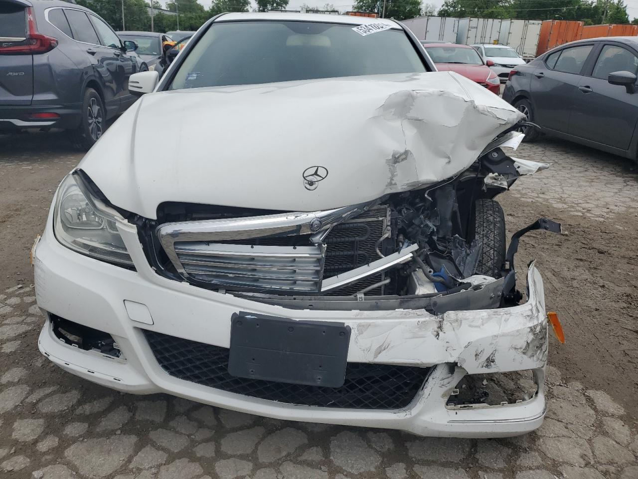 2013 Mercedes-benz C 250 White vin: WDDGF4HB3DA800193