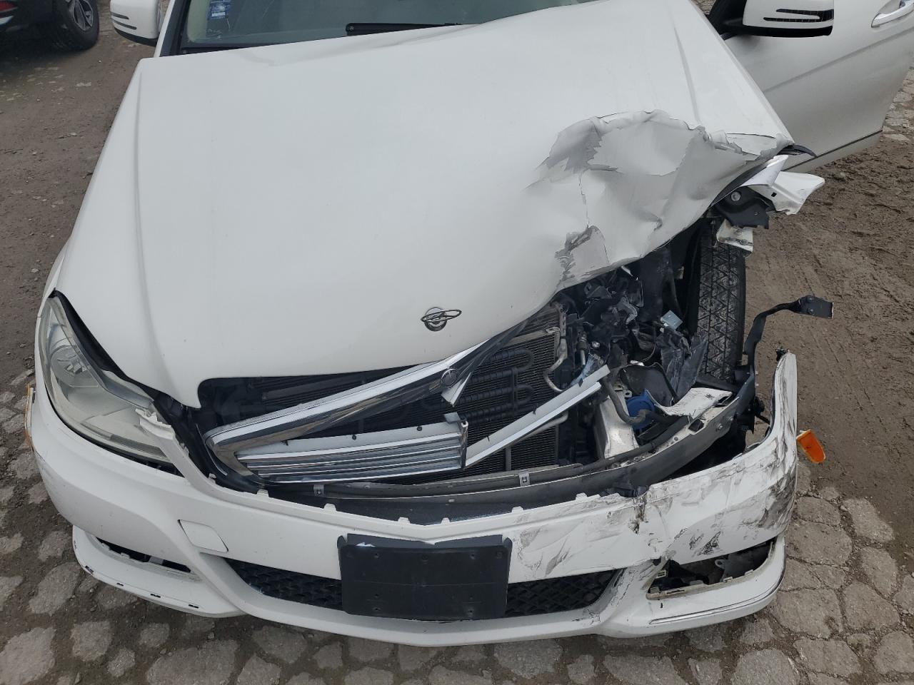 2013 Mercedes-benz C 250 White vin: WDDGF4HB3DA800193