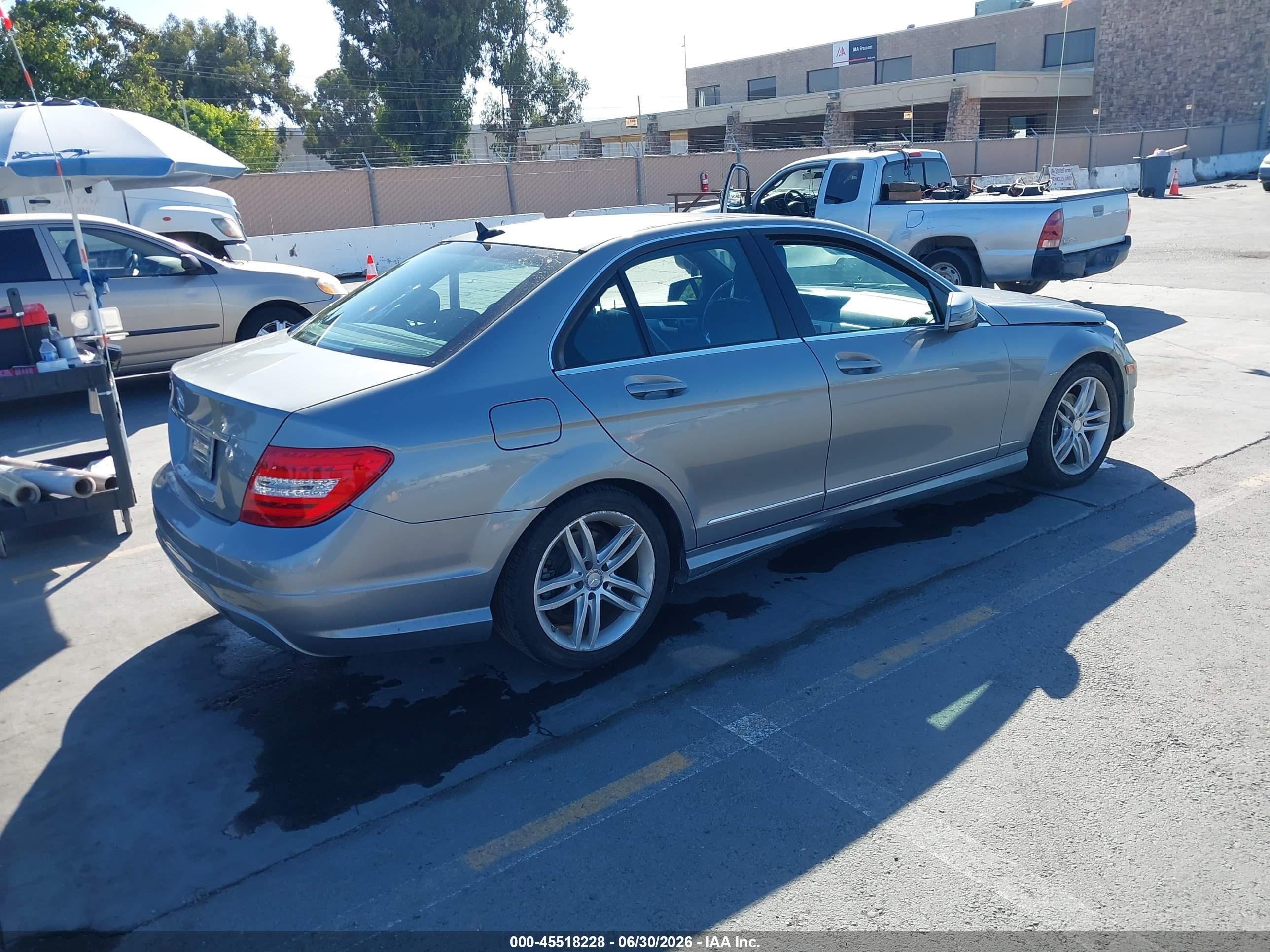 2013 Mercedes-benz C 250 Sport Silver vin: WDDGF4HB3DA866713