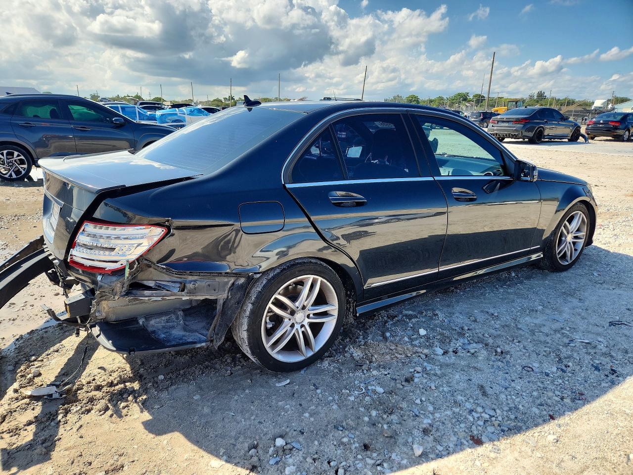 2013 Mercedes-benz C 250 Charcoal vin: WDDGF4HB3DR248499