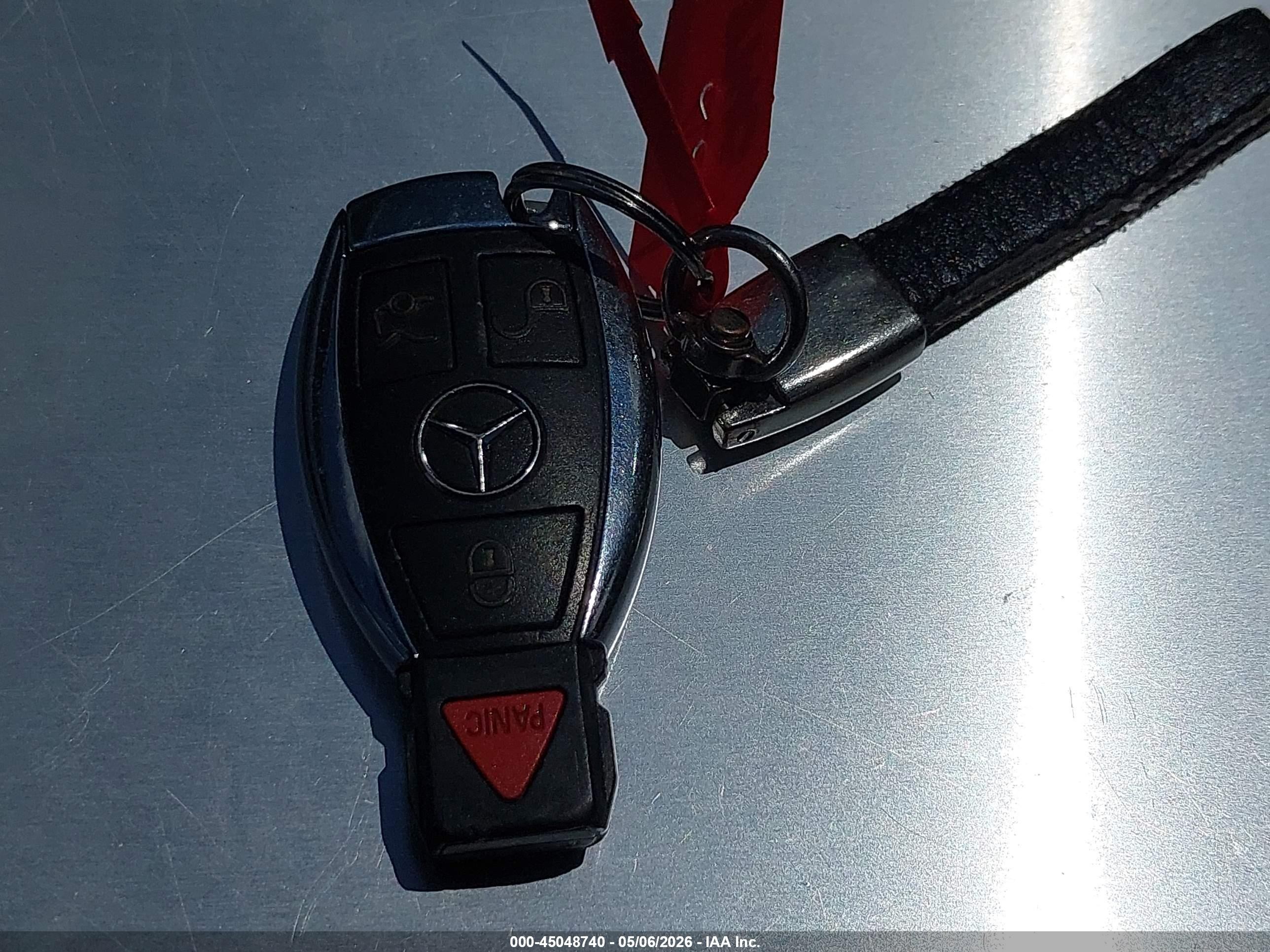 2013 Mercedes-benz C 250 Luxury/sport Синий vin: WDDGF4HB3DR259955