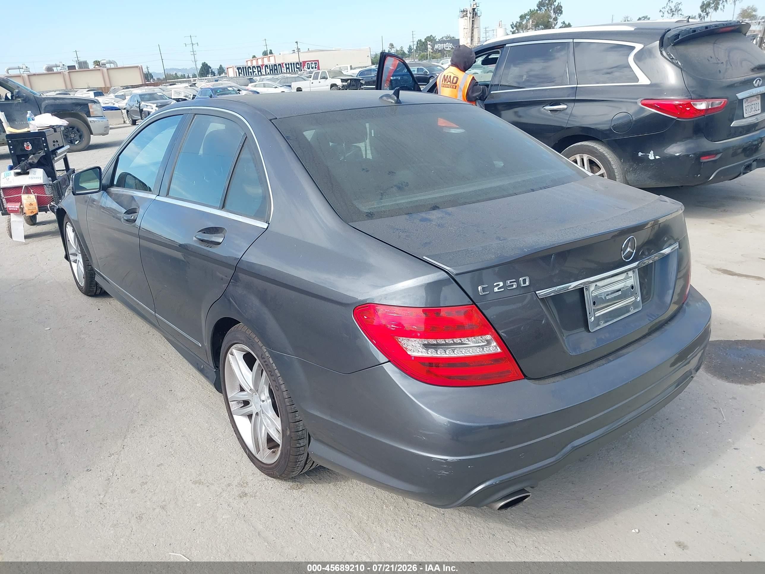 2013 Mercedes-benz C 250 Sport Black vin: WDDGF4HB3DR269935