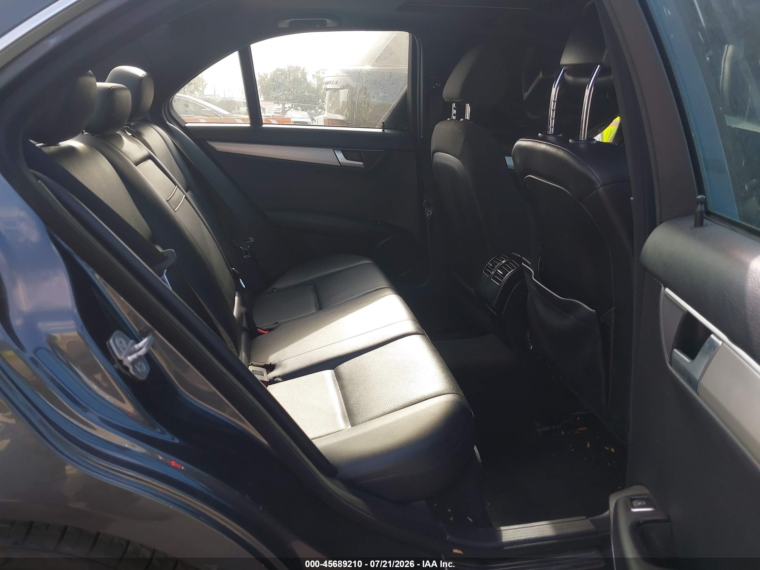 2013 Mercedes-benz C 250 Sport Black vin: WDDGF4HB3DR269935