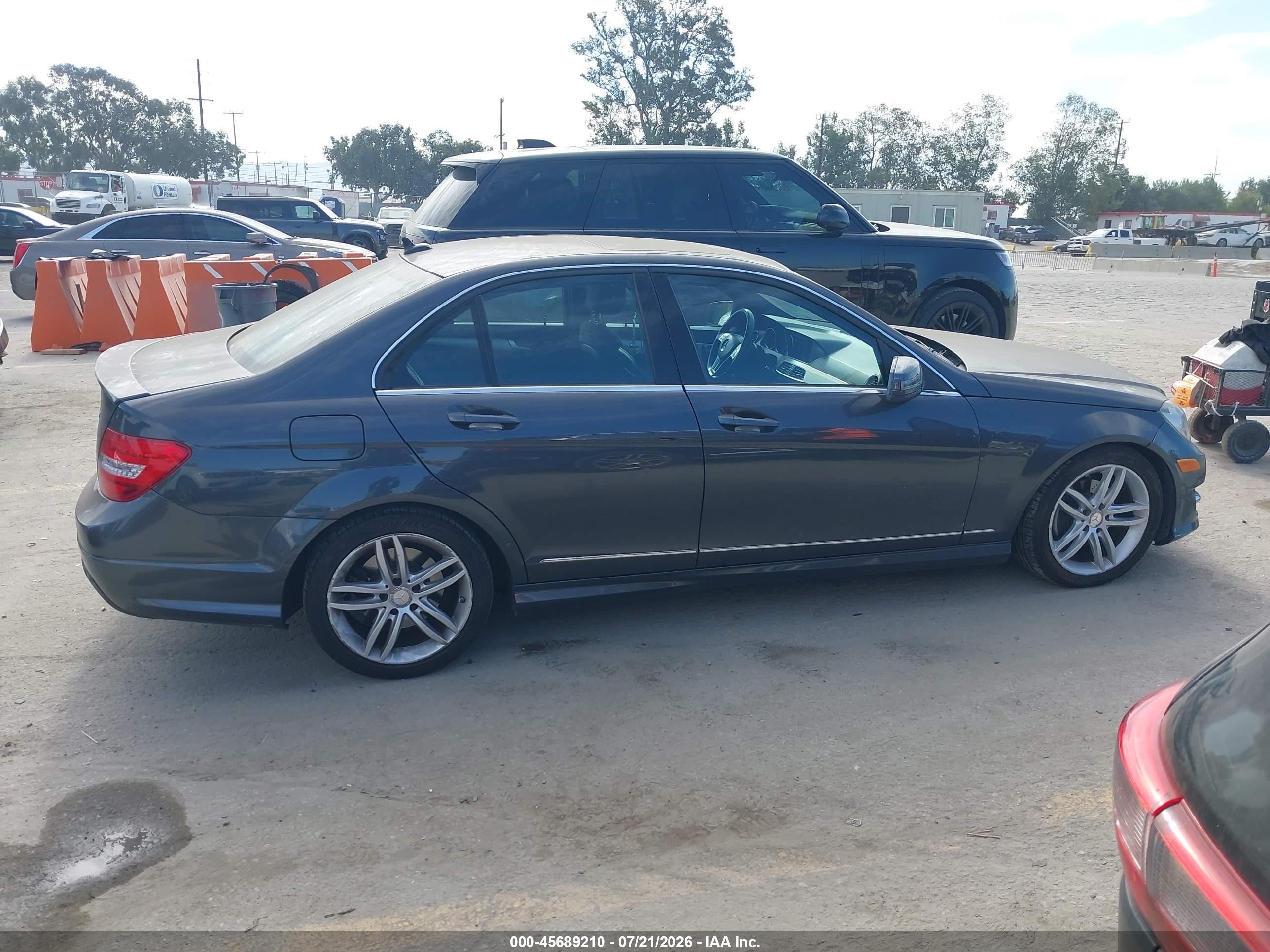 2013 Mercedes-benz C 250 Sport Black vin: WDDGF4HB3DR269935