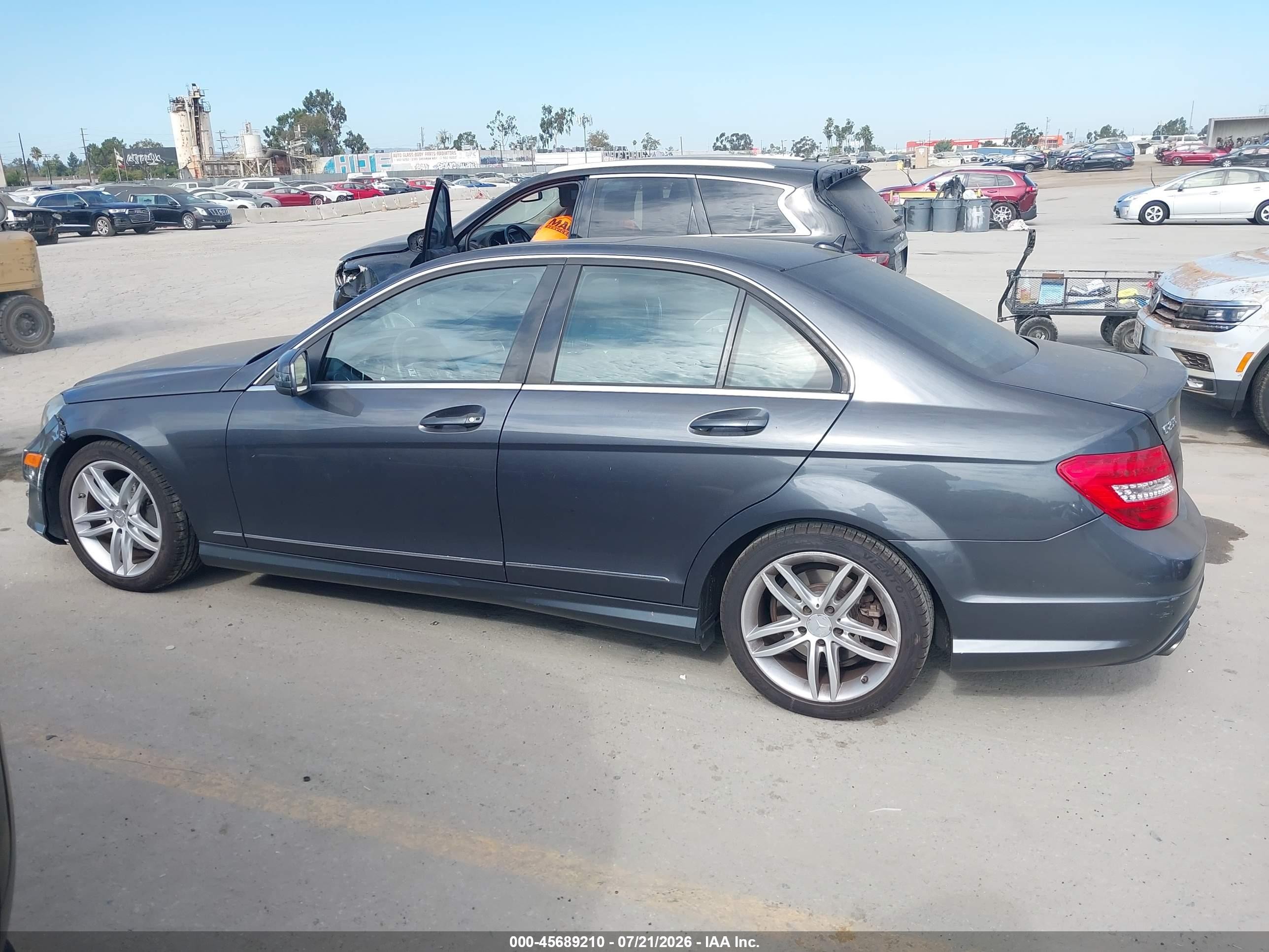 2013 Mercedes-benz C 250 Sport Black vin: WDDGF4HB3DR269935