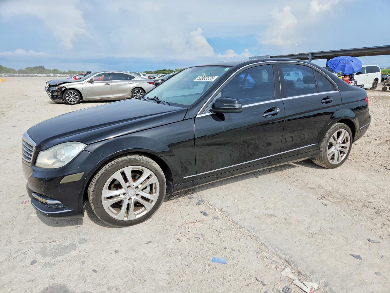 2013 Mercedes-benz C 250 Black vin: WDDGF4HB3DR270535