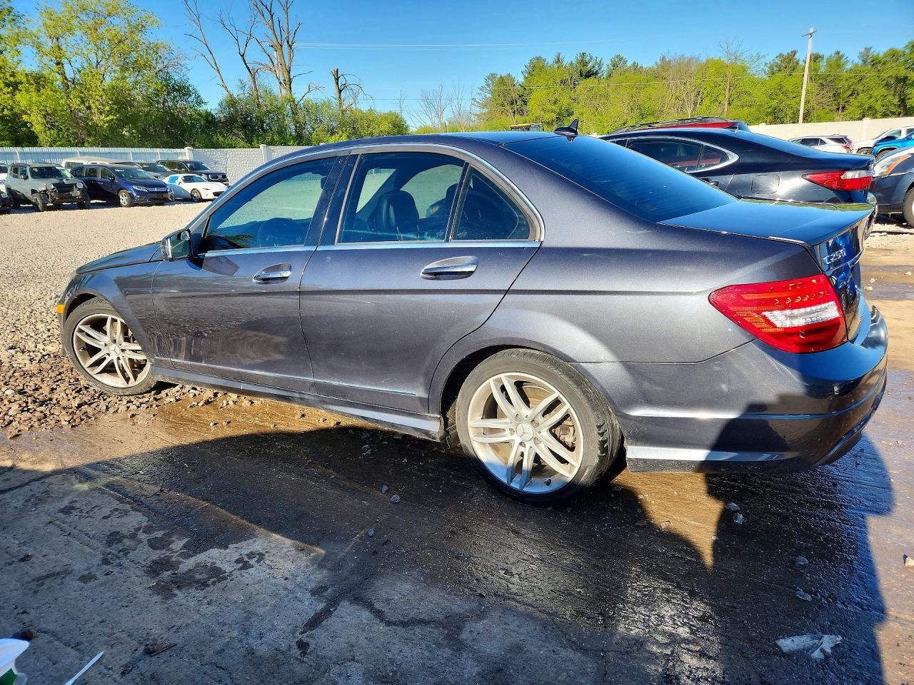2013 Mercedes-benz C 250 Серый vin: WDDGF4HB3DR275055