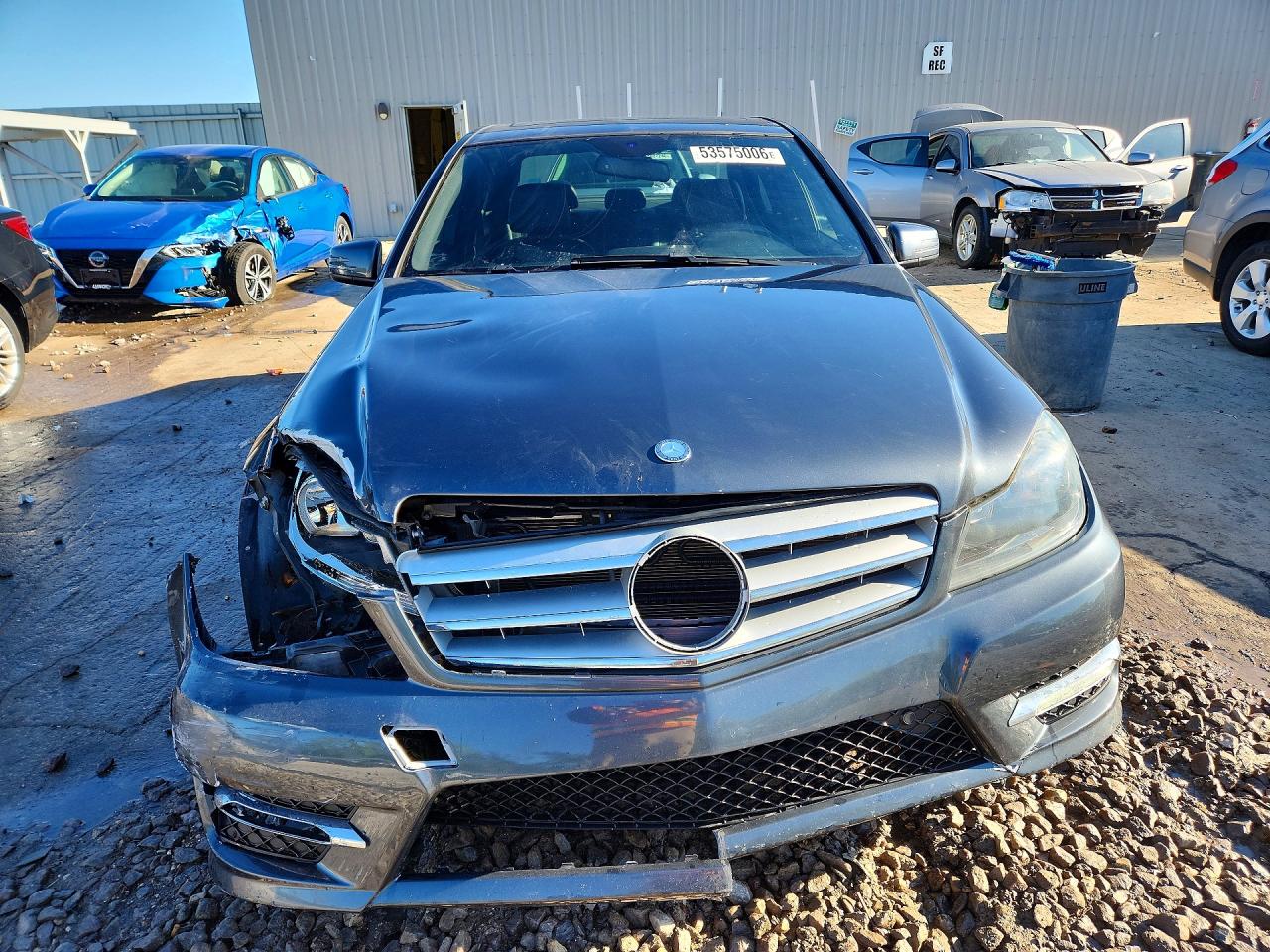 2013 Mercedes-benz C 250 Серый vin: WDDGF4HB3DR275055