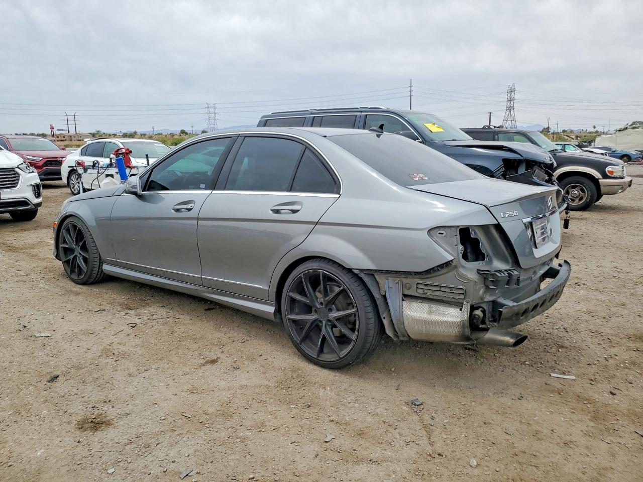2013 Mercedes-benz C 250 Gray vin: WDDGF4HB3DR276447