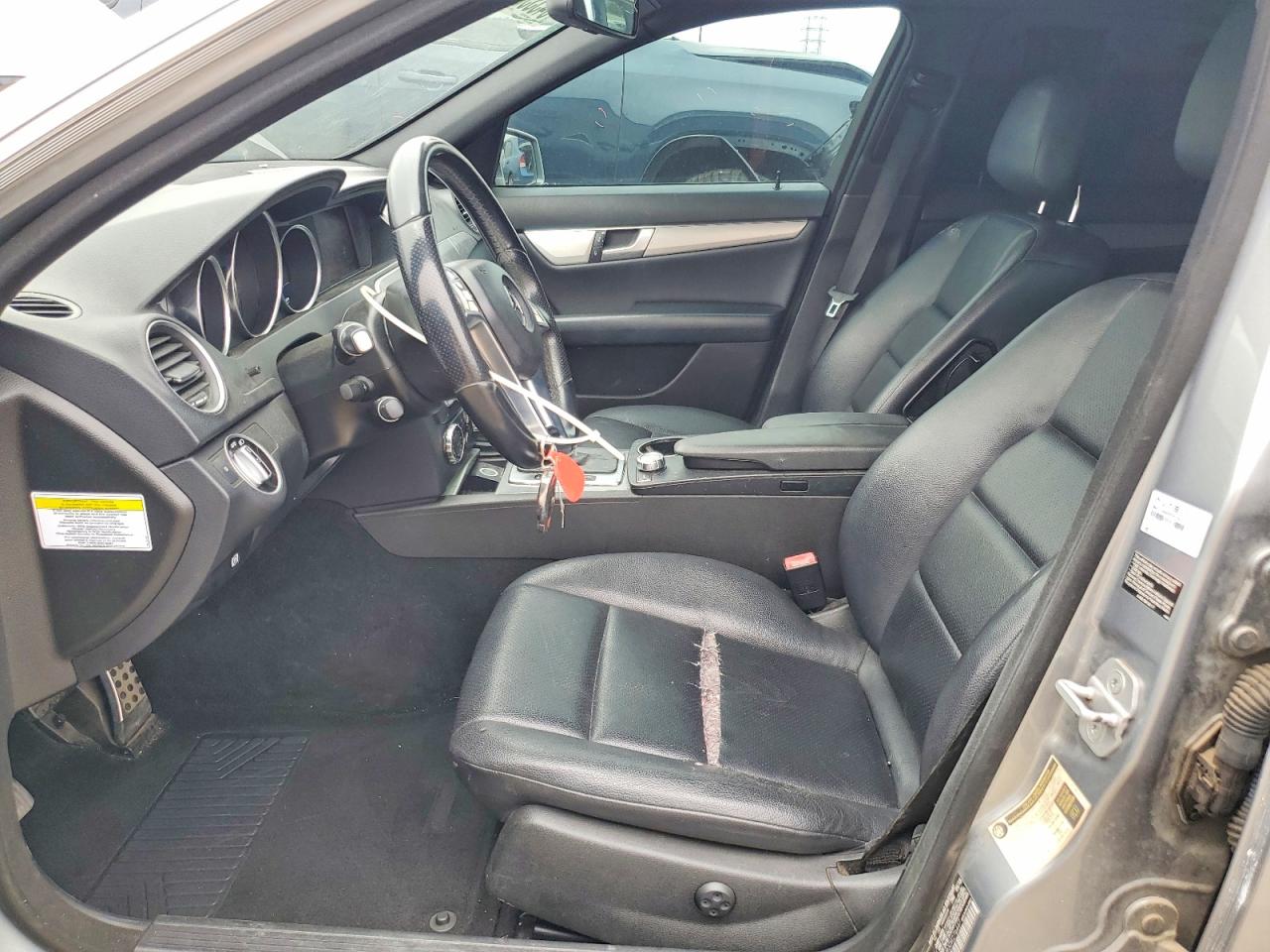 2013 Mercedes-benz C 250 Gray vin: WDDGF4HB3DR276447