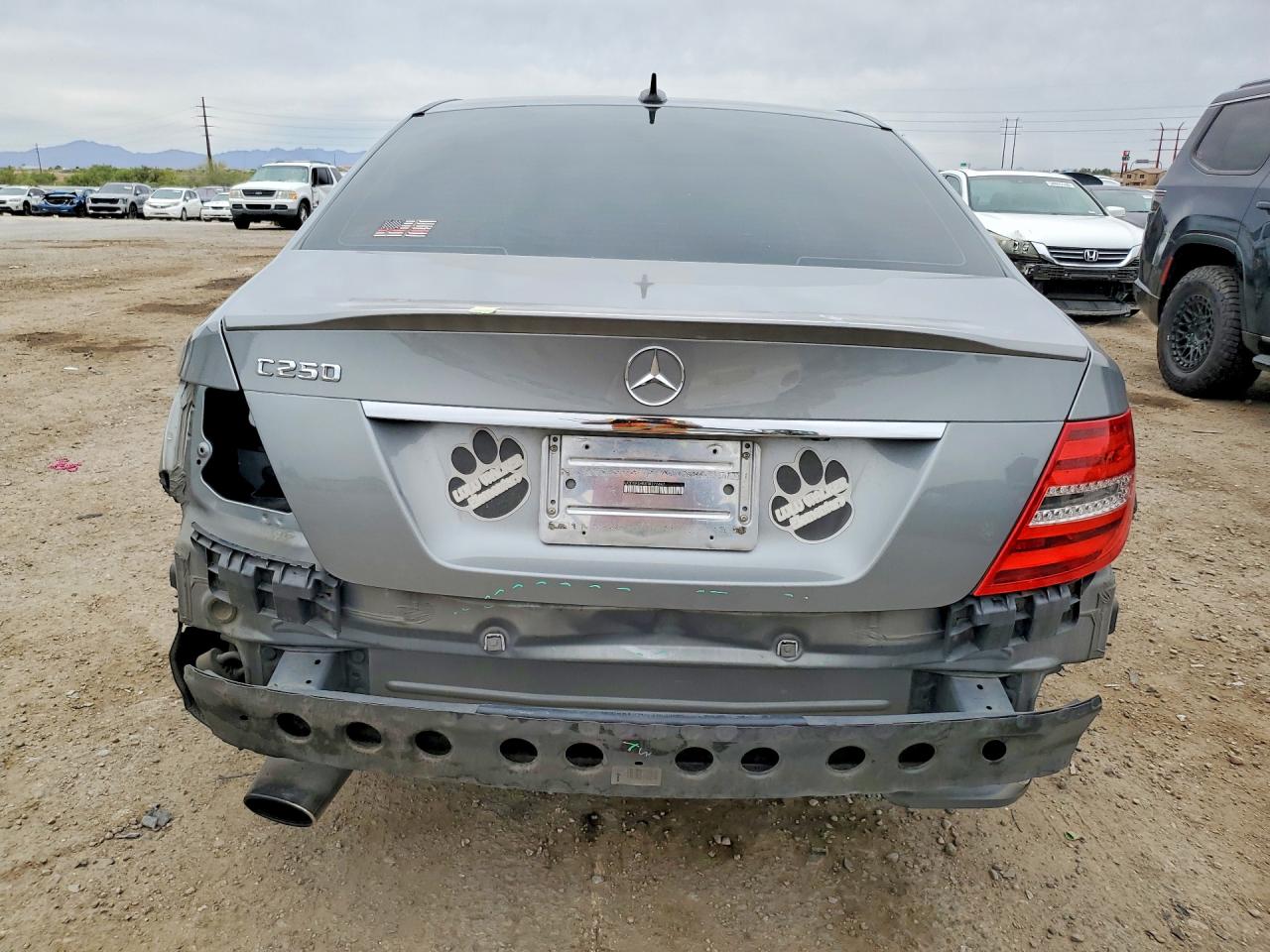 2013 Mercedes-benz C 250 Gray vin: WDDGF4HB3DR276447
