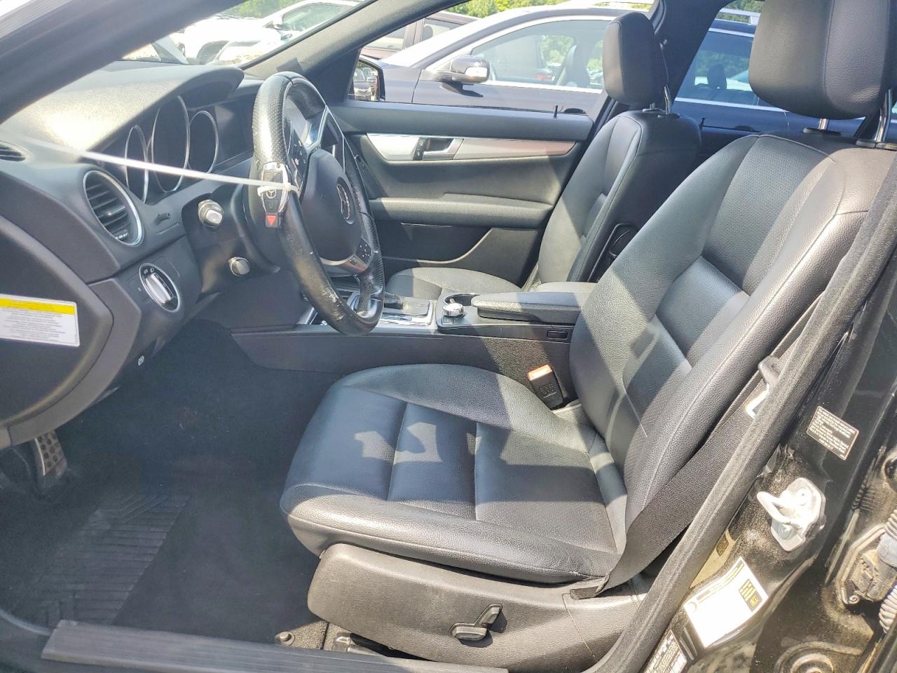 2013 Mercedes-benz C 250 Black vin: WDDGF4HB3DR279641