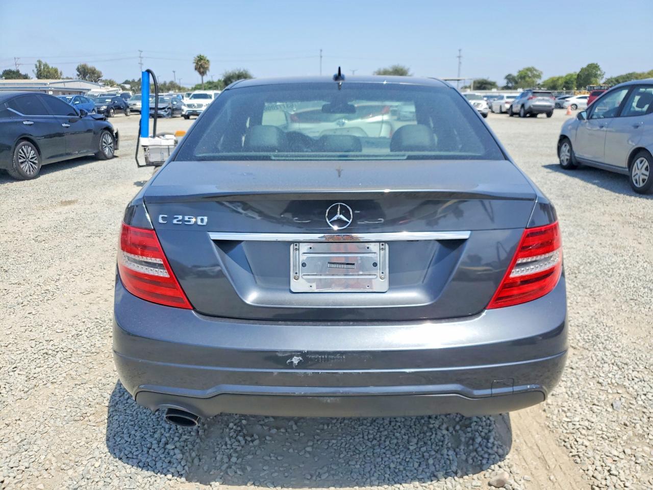 2013 Mercedes-benz C 250 Gray vin: WDDGF4HB3DR285844
