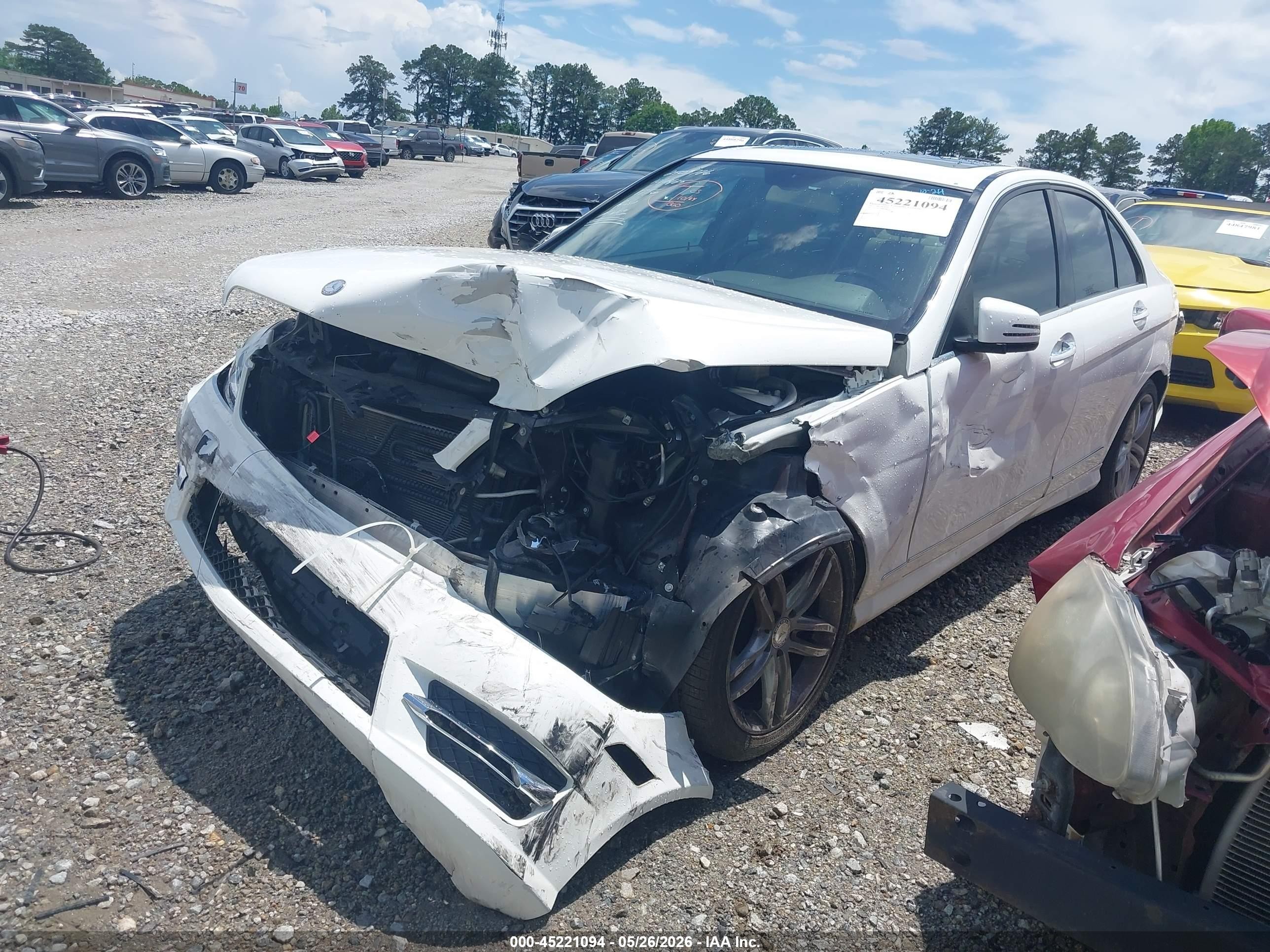 2013 Mercedes-benz C 250 Sport White vin: WDDGF4HB3DR291756