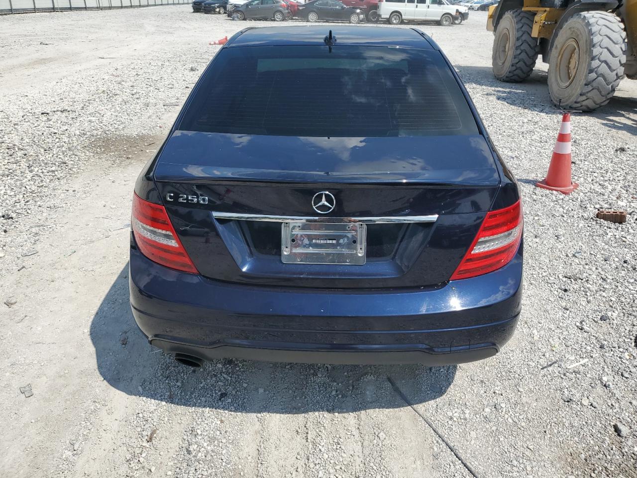 2013 Mercedes-benz C 250 Black vin: WDDGF4HB3DR296505