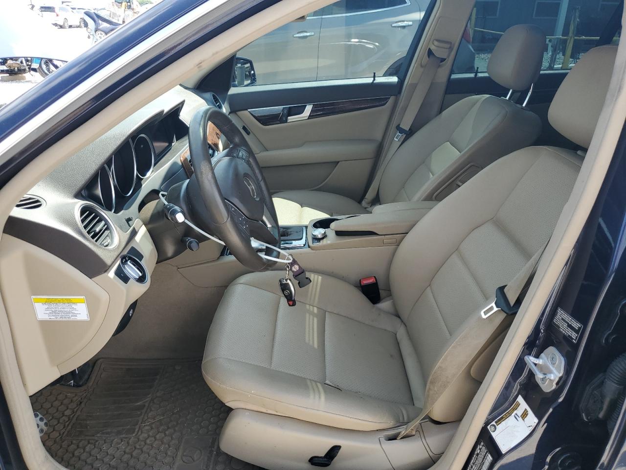 2013 Mercedes-benz C 250 Black vin: WDDGF4HB3DR296505