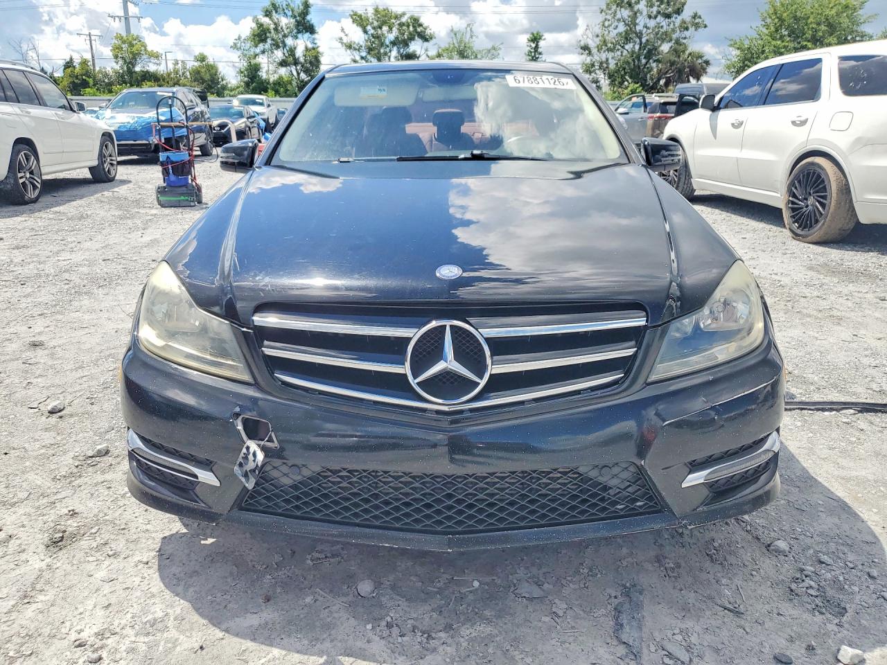 2014 Mercedes-benz C 250 Черный vin: WDDGF4HB3EA945915