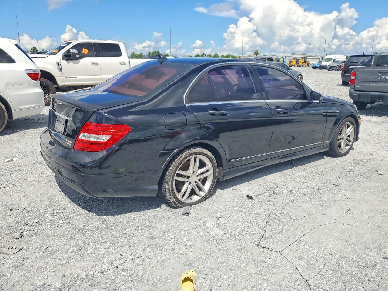2014 Mercedes-benz C 250 Черный vin: WDDGF4HB3EA945915