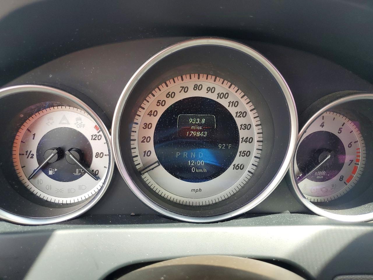 2014 Mercedes-benz C 250 Черный vin: WDDGF4HB3EA945915