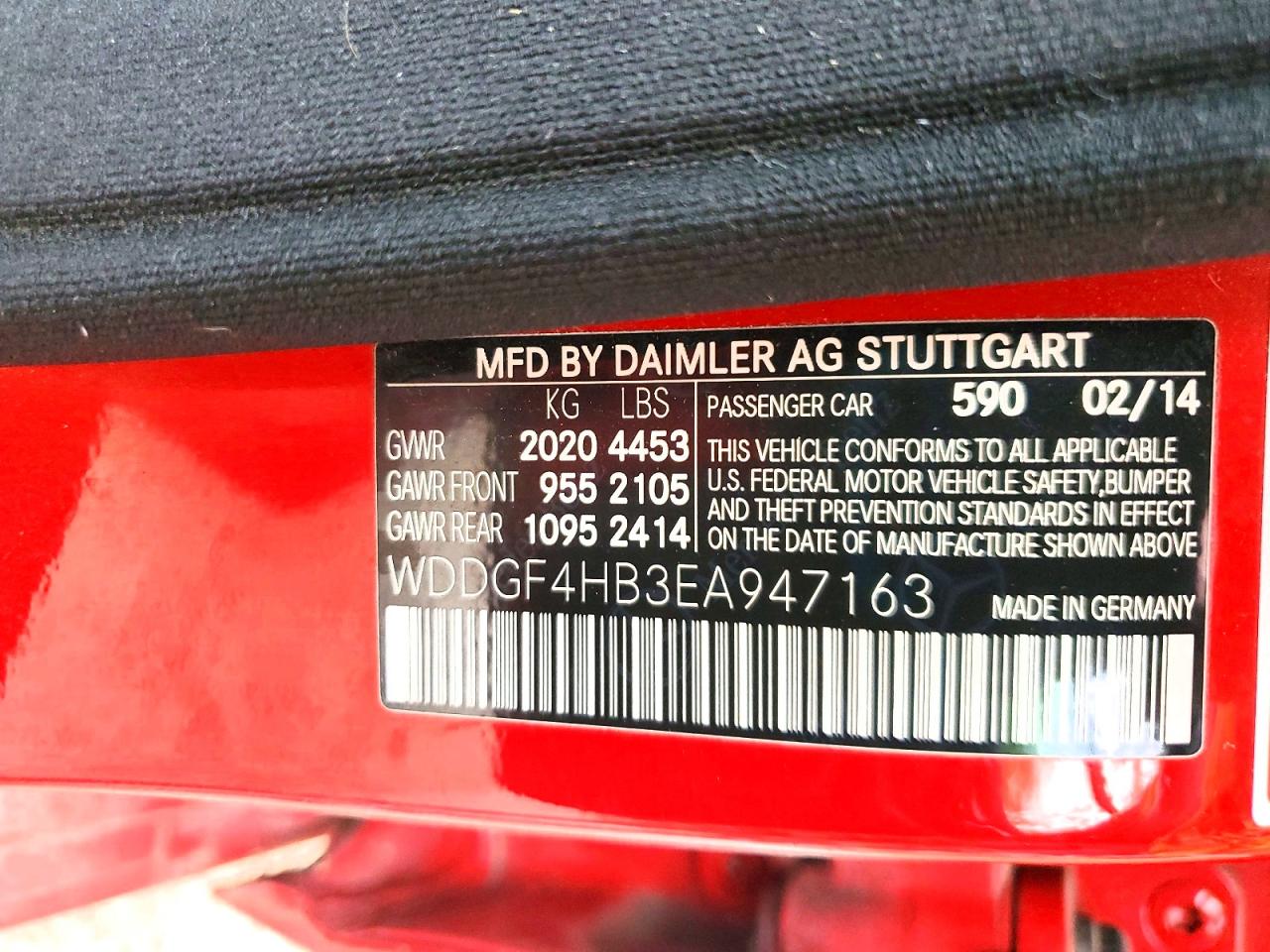 2014 Mercedes-benz C 250 Red vin: WDDGF4HB3EA947163