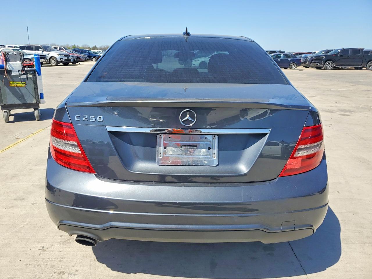2014 Mercedes-benz C 250 Серый vin: WDDGF4HB3EA949091