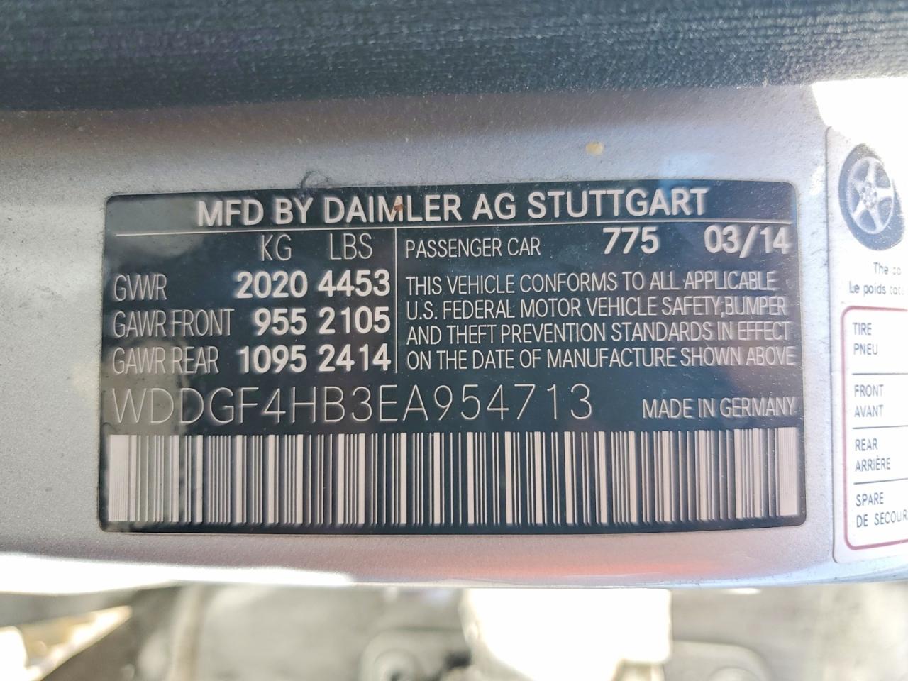 2014 Mercedes-benz C 250 Серебряный vin: WDDGF4HB3EA954713