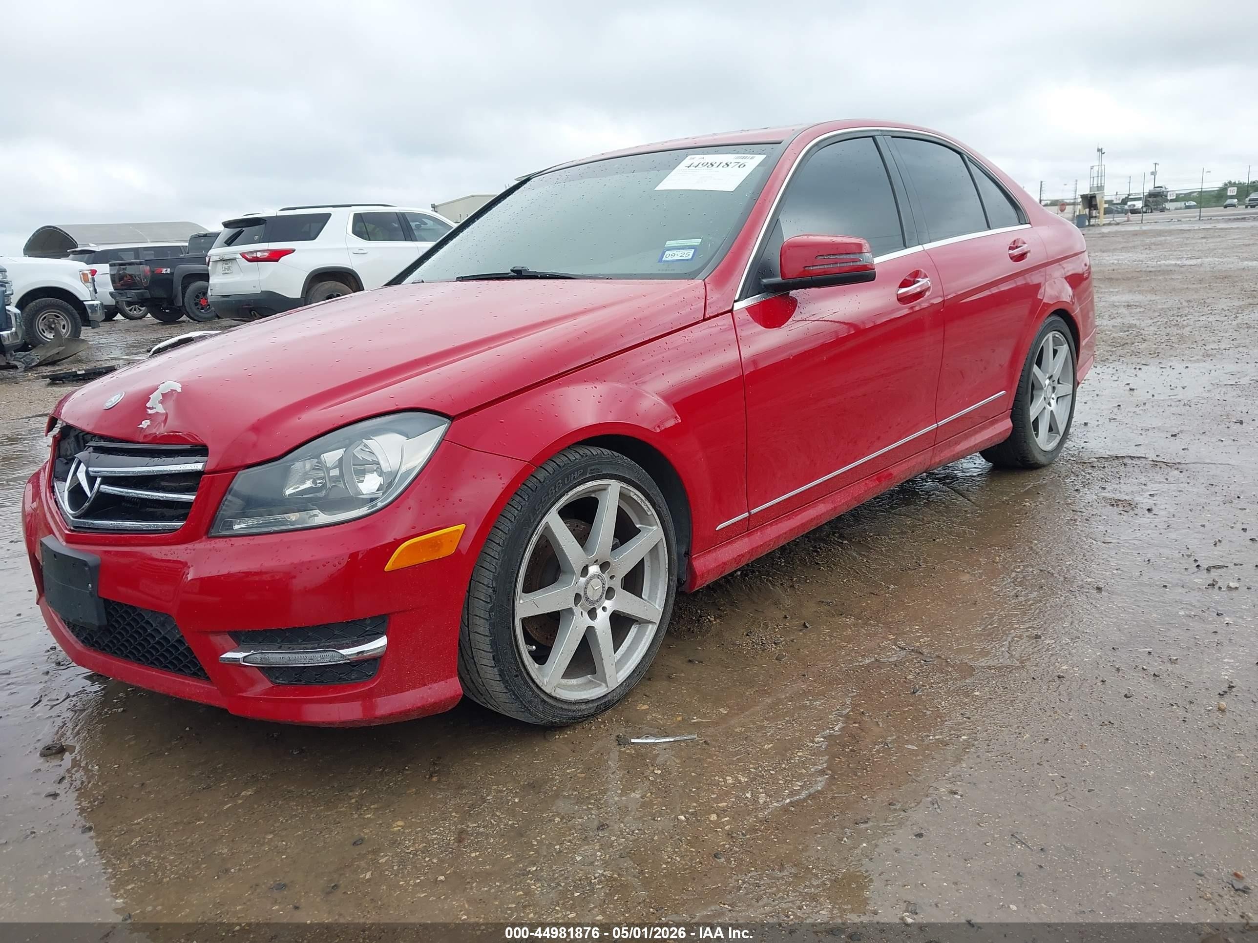 2014 Mercedes-benz C-class C 250 Sport Red vin: WDDGF4HB3EA956915