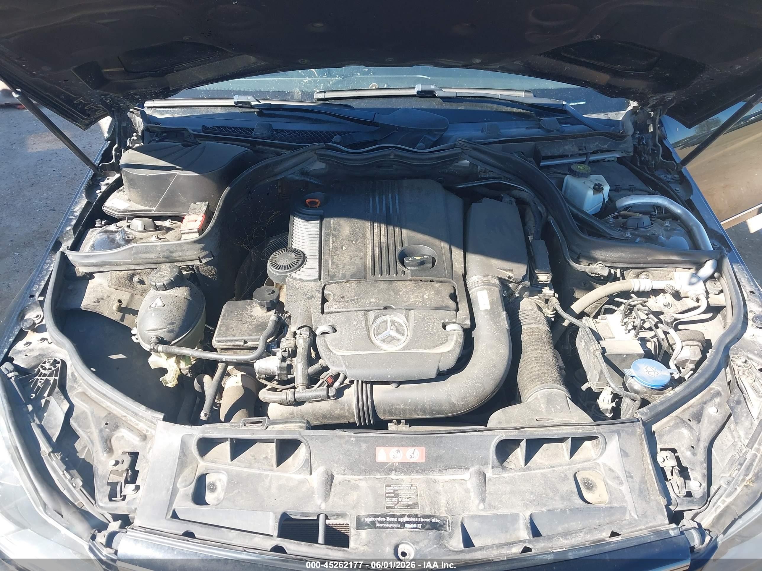 2014 Mercedes-benz C 250 Sport Черный vin: WDDGF4HB3EA962990