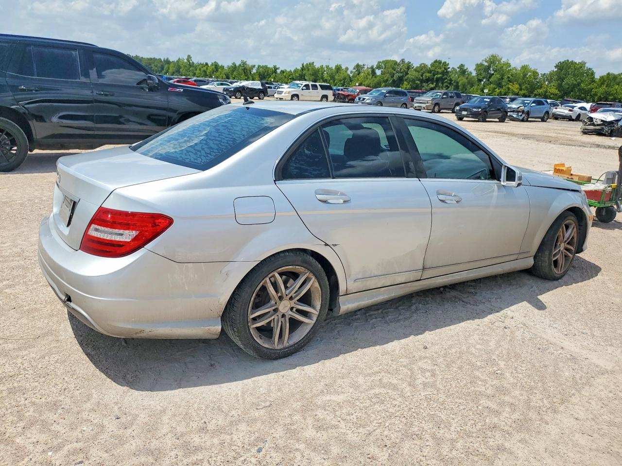 2014 Mercedes-benz C 250 Silver vin: WDDGF4HB3EG206217