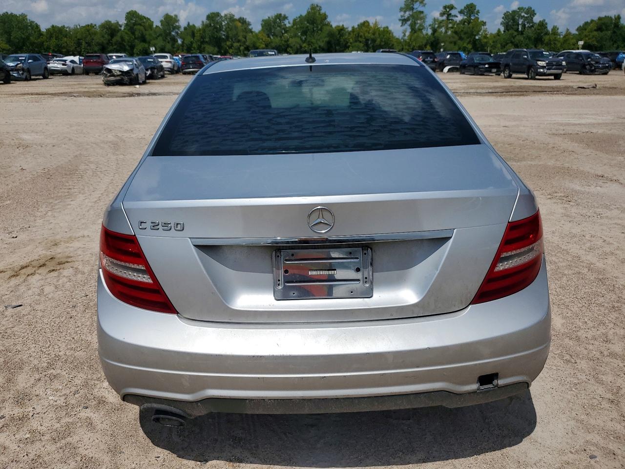2014 Mercedes-benz C 250 Silver vin: WDDGF4HB3EG206217