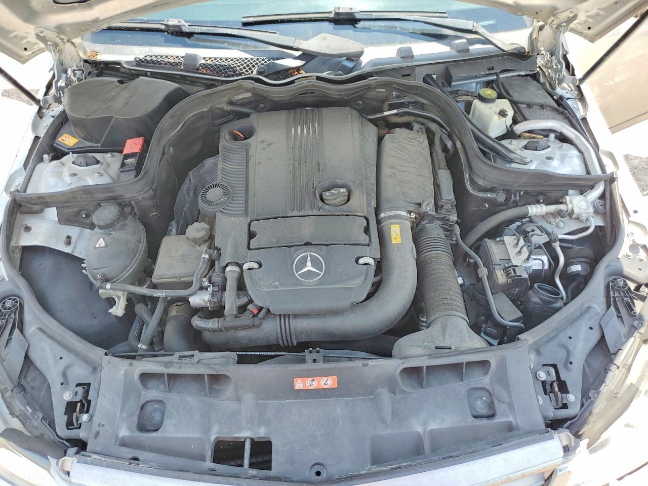 2014 Mercedes-benz C 250 Silver vin: WDDGF4HB3EG206217