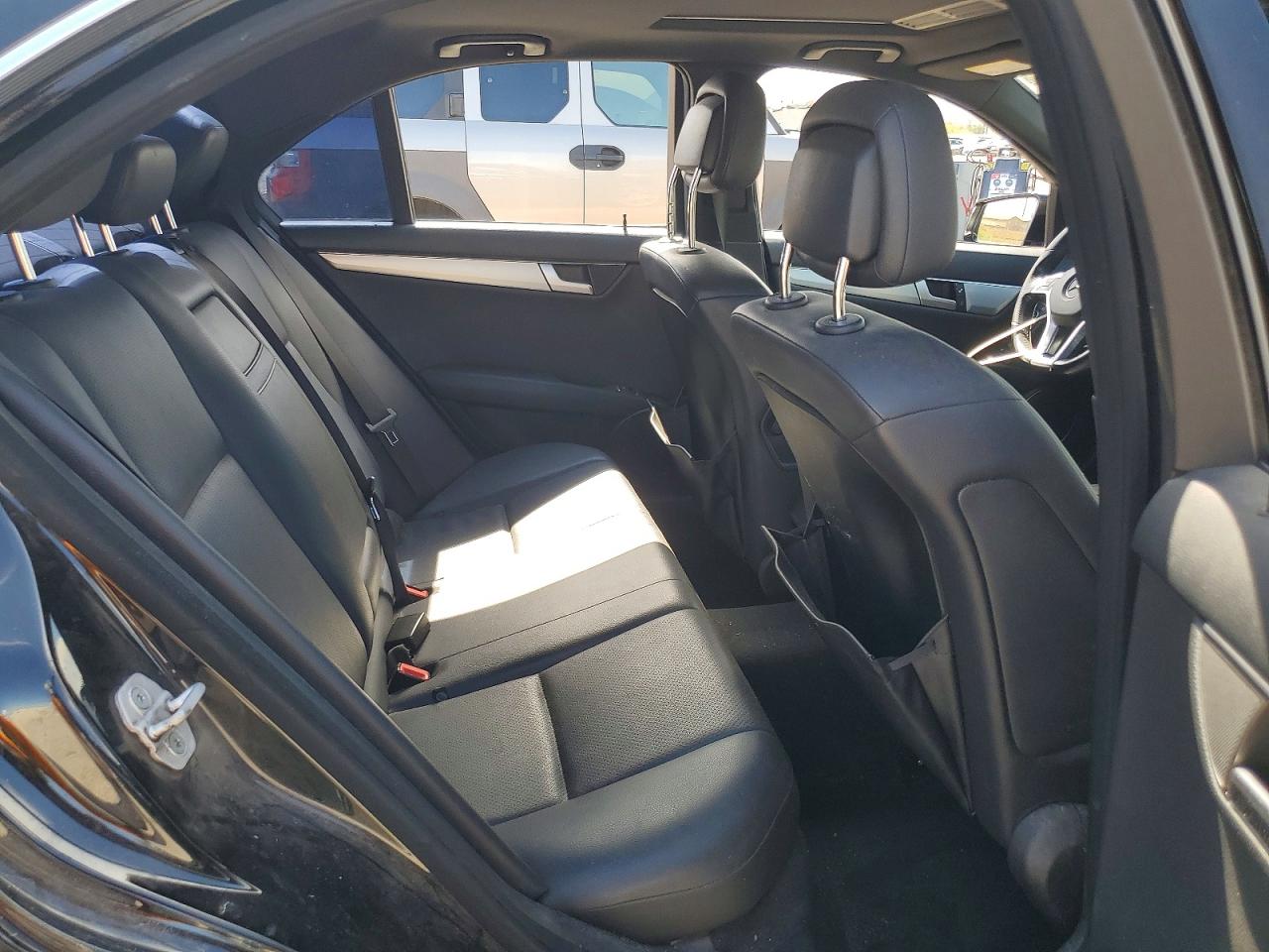 2014 Mercedes-benz C 250 Black vin: WDDGF4HB3EG236351