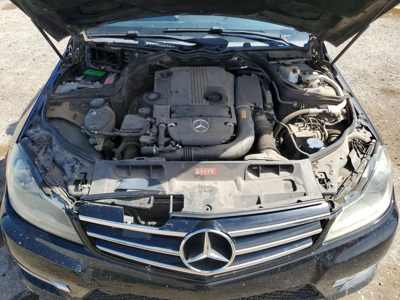 2014 Mercedes-benz C 250 Black vin: WDDGF4HB3EG236351